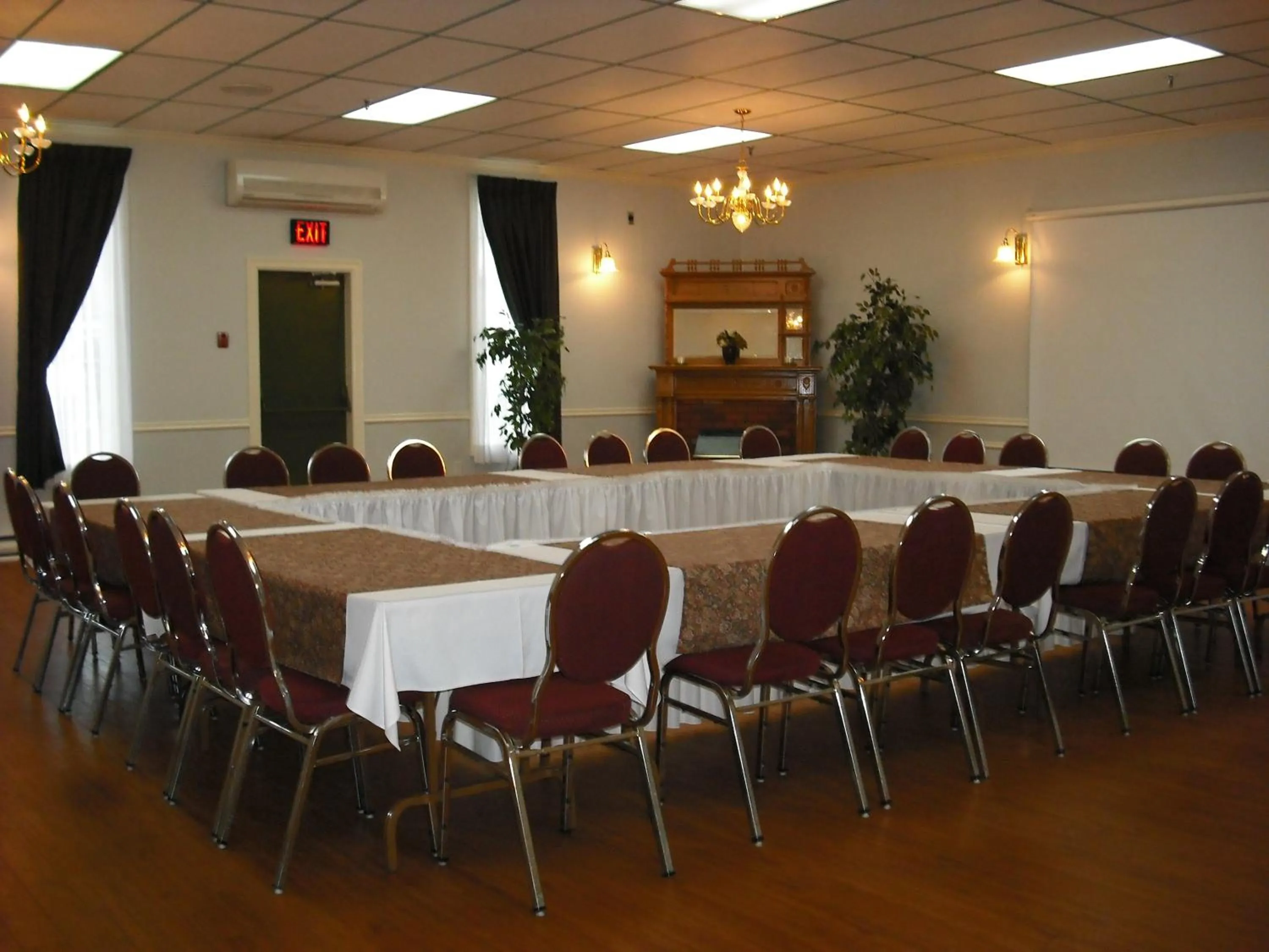 Banquet/Function facilities in Claymore Inn and Suites