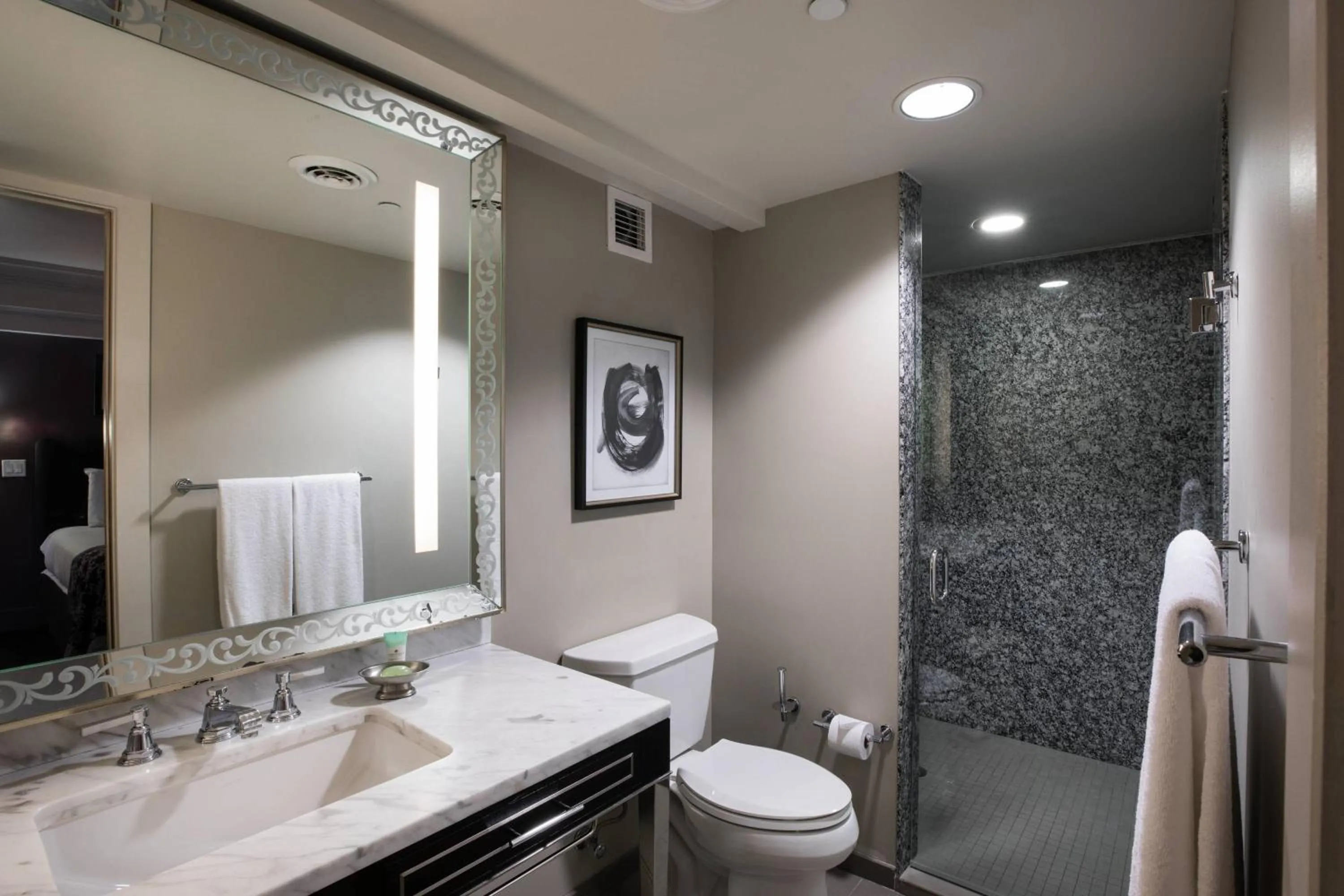 Bathroom in Ambassador Hotel Kansas City, Autograph Collection