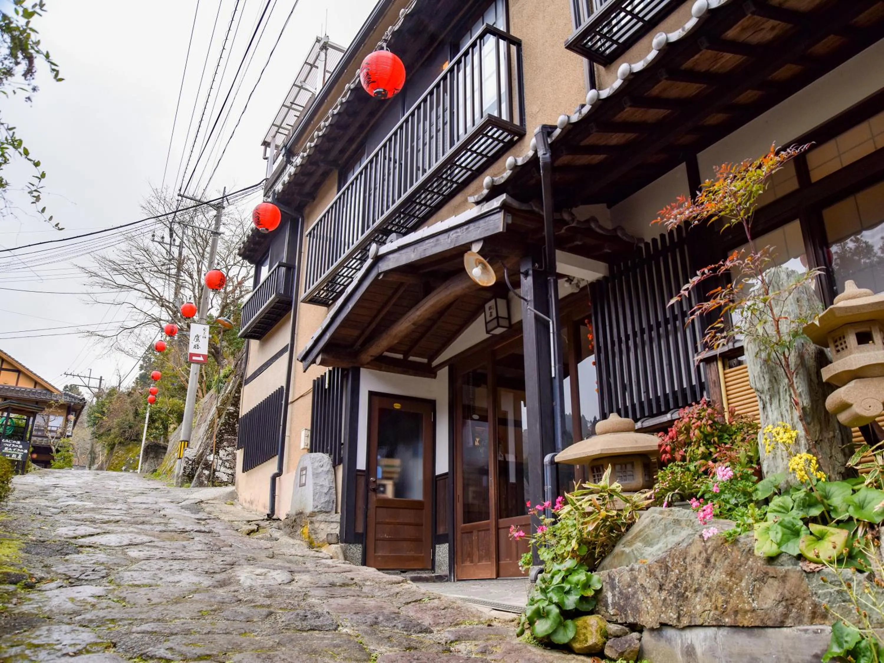 Facade/entrance in Sanso Matsuya