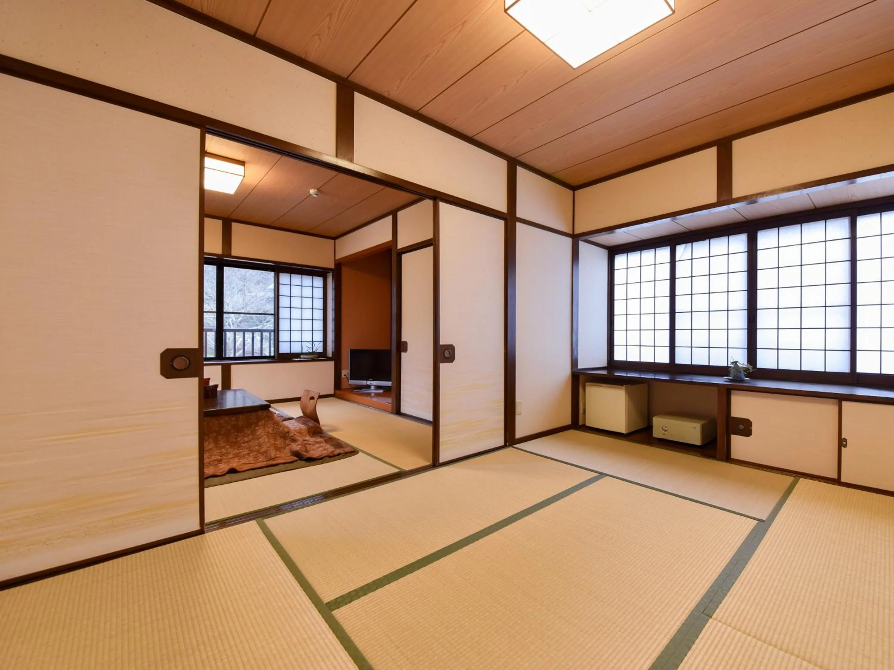 Photo of the whole room, Bed in Sanso Matsuya