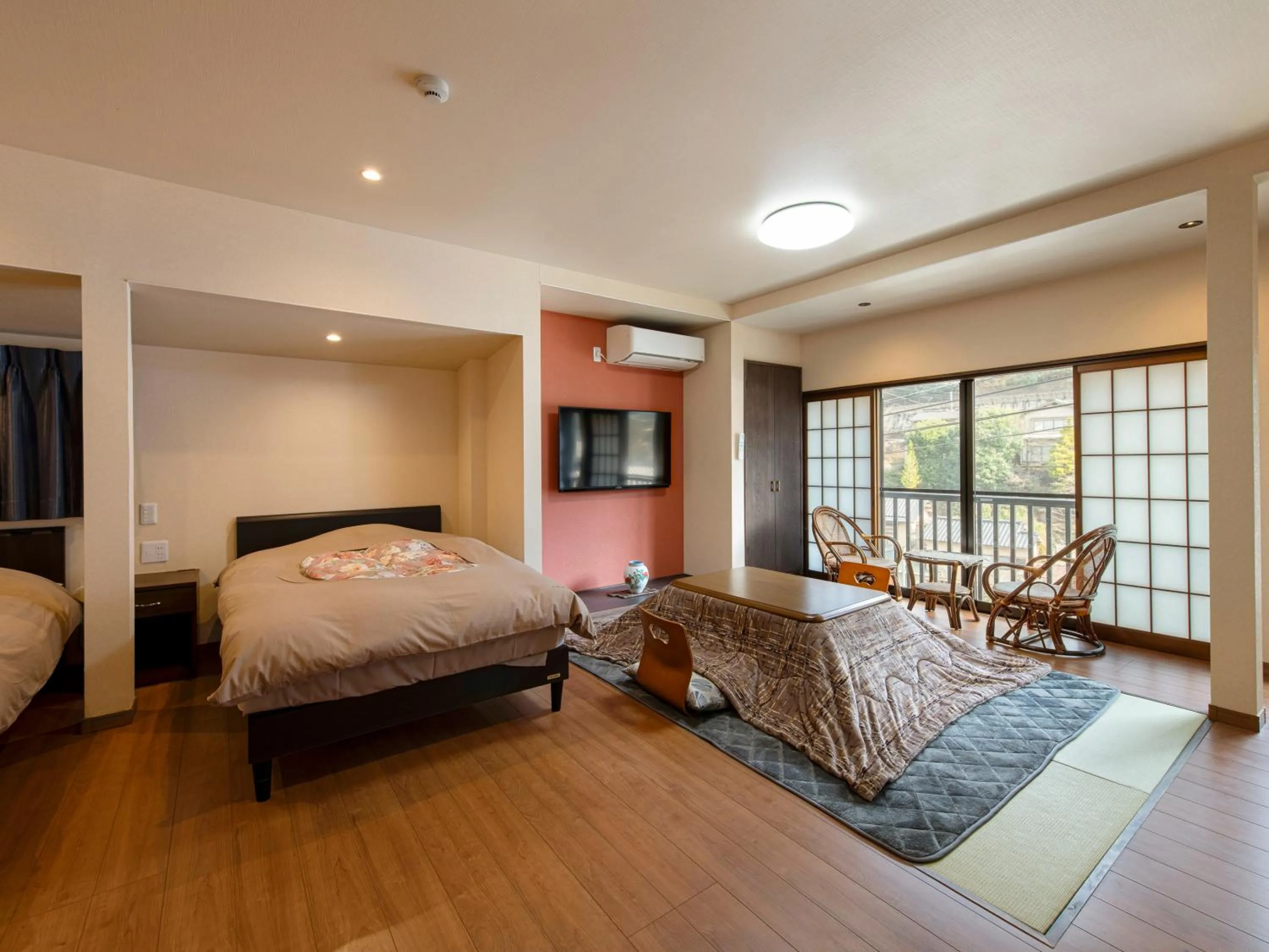 Photo of the whole room, Bed in Sanso Matsuya