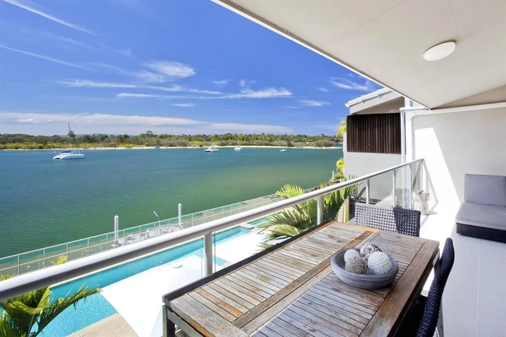 Noosa Shores Resort