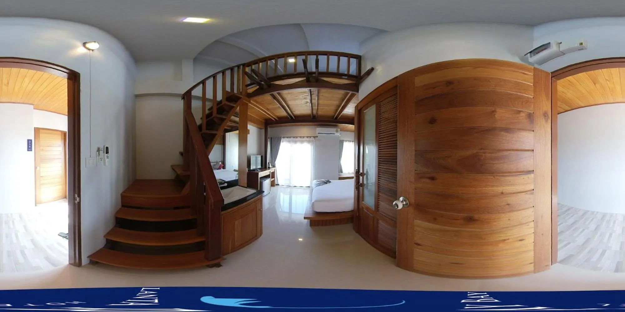 wardrobe in Lanta Ray Bay Hotel