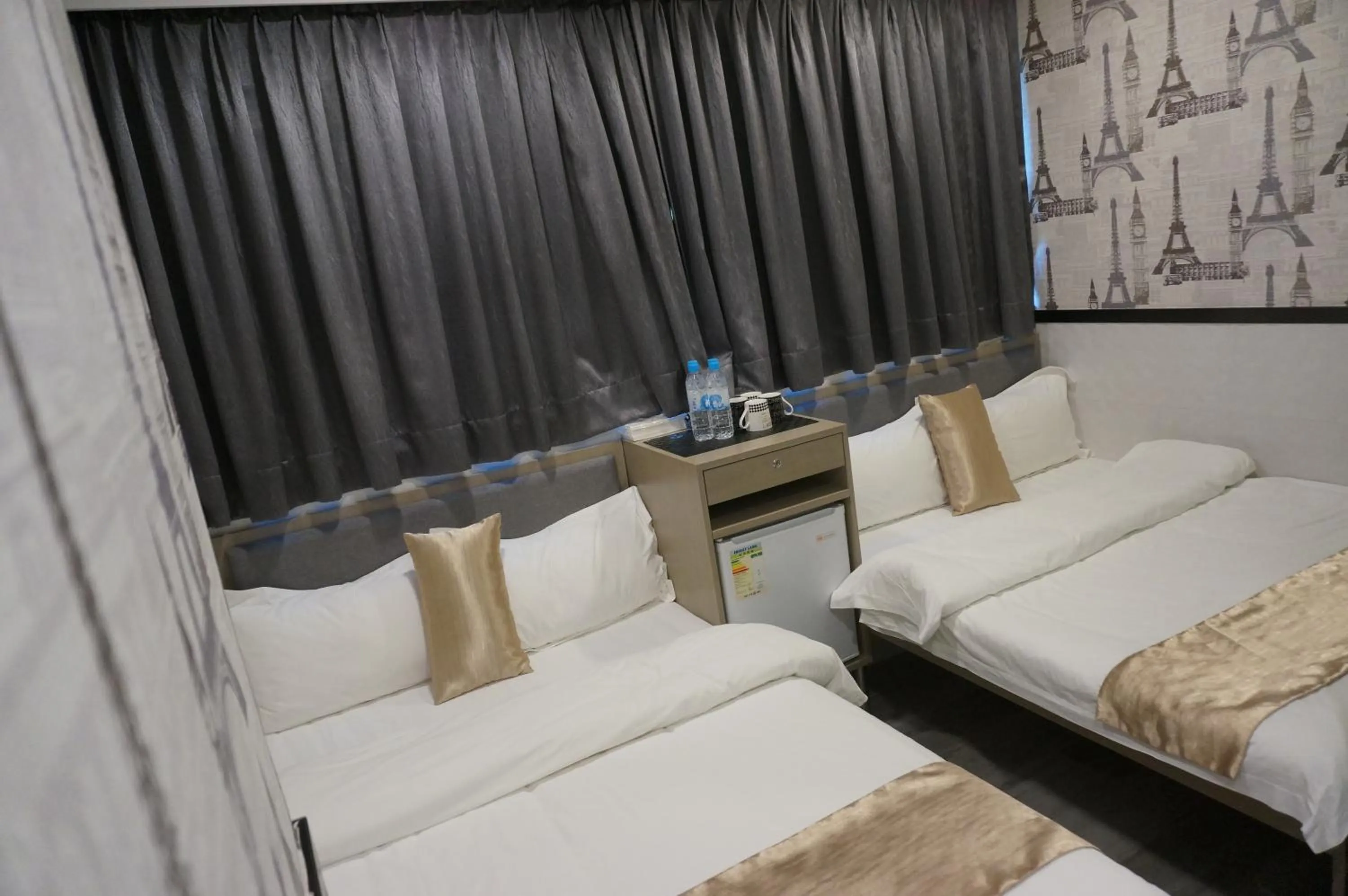 Bed in Vve Vve Hotel