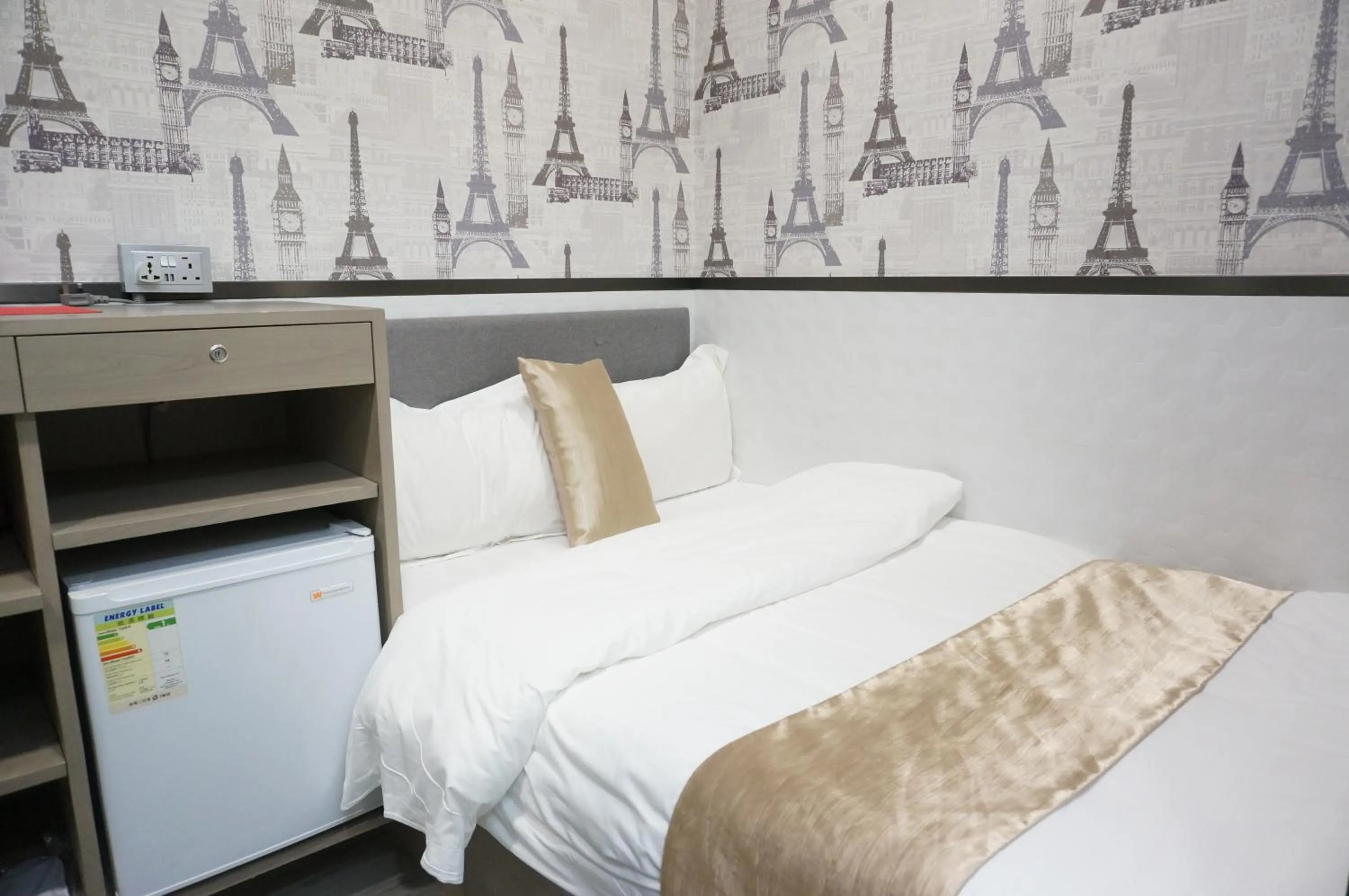 Bed in Vve Vve Hotel