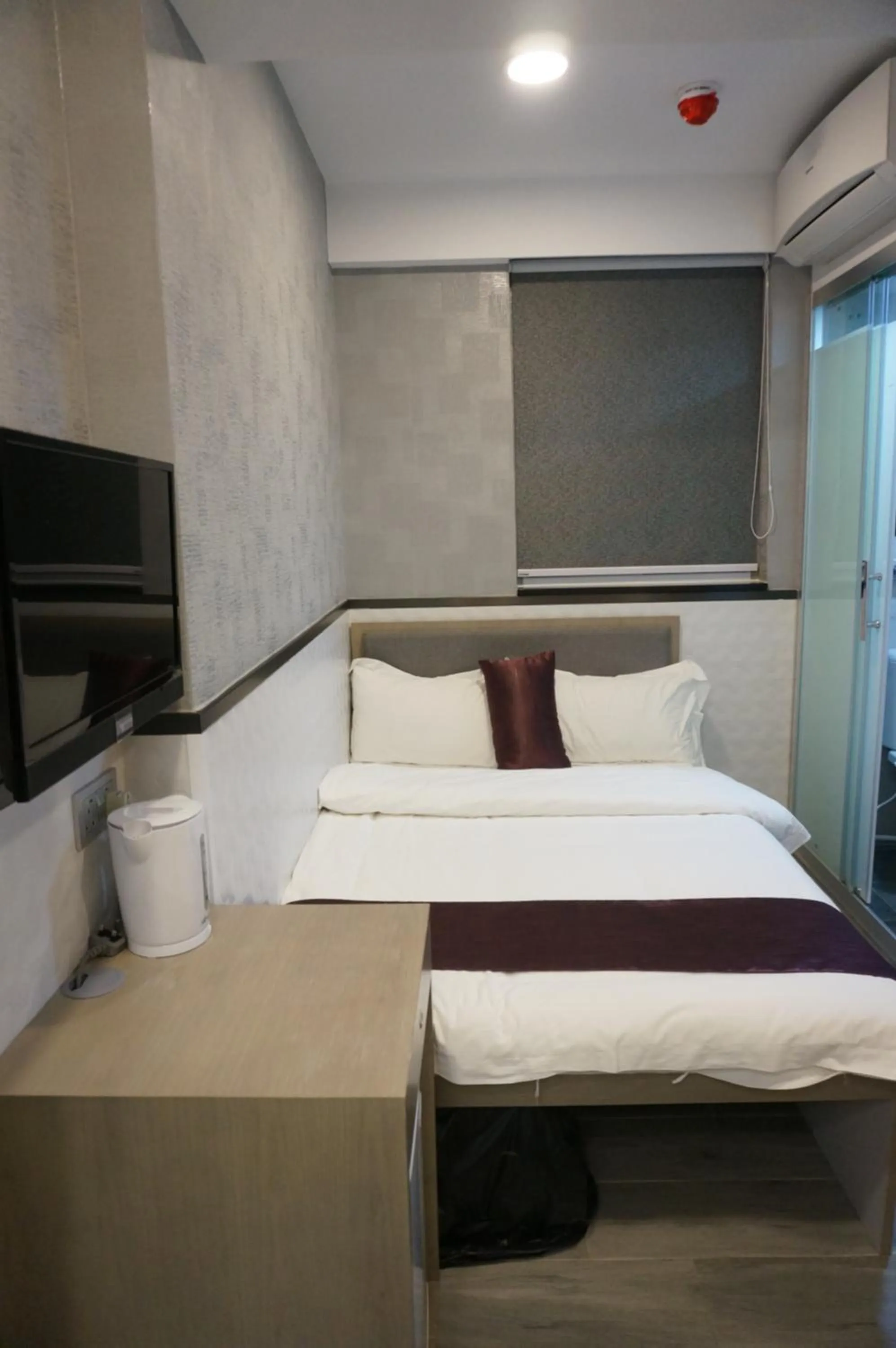 Bed in Vve Vve Hotel