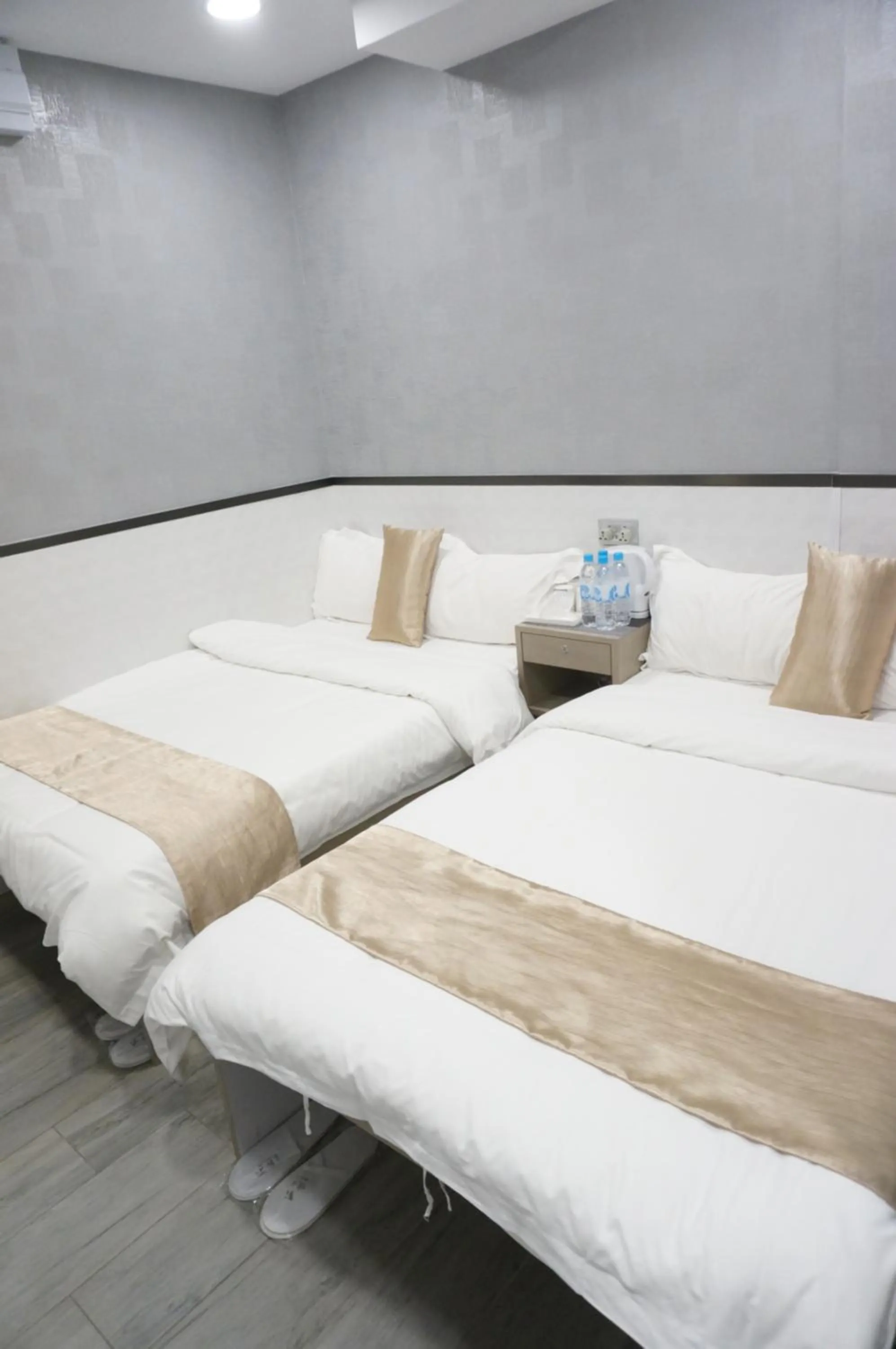 Bed in Vve Vve Hotel