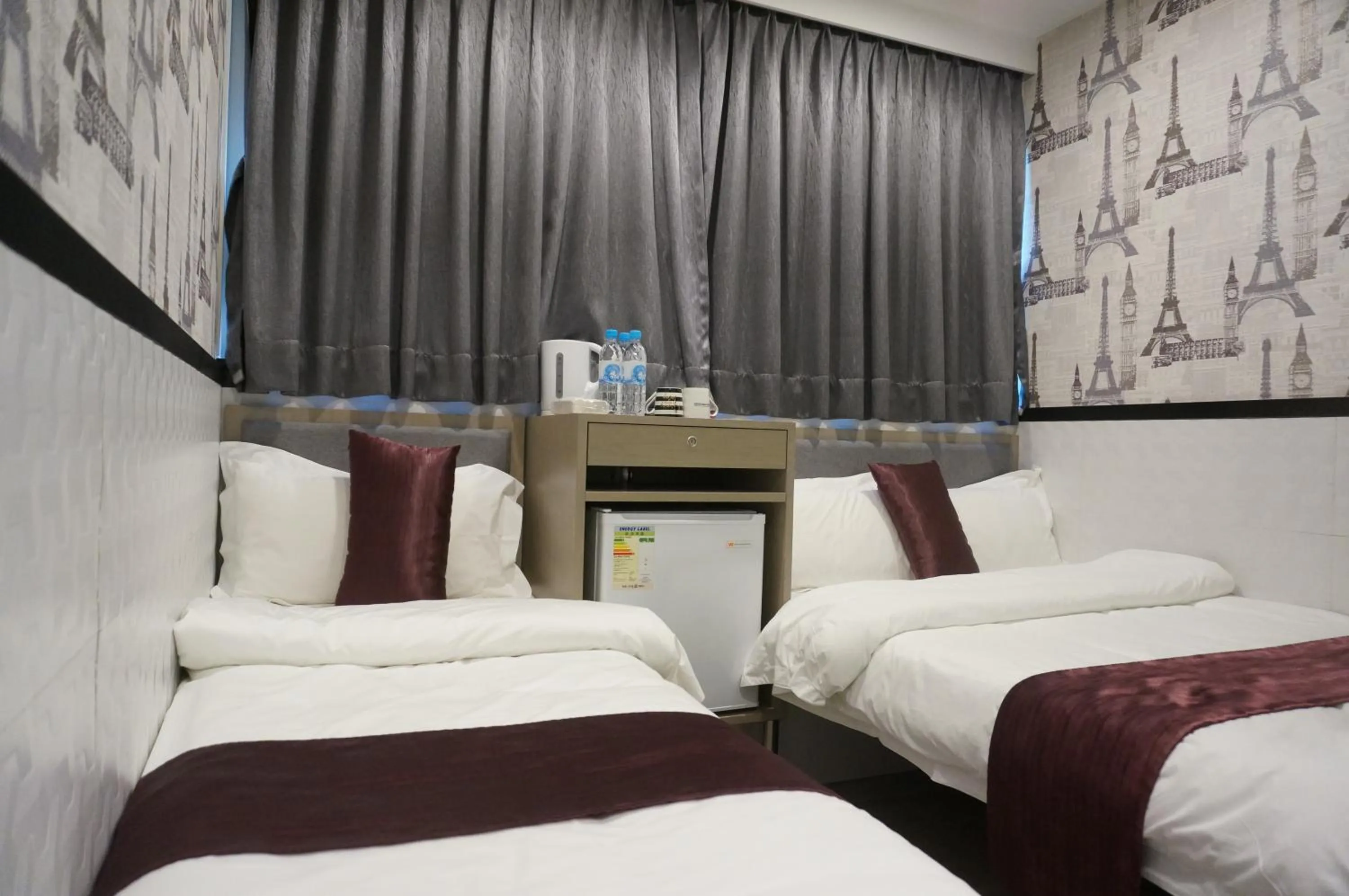 Bed in Vve Vve Hotel