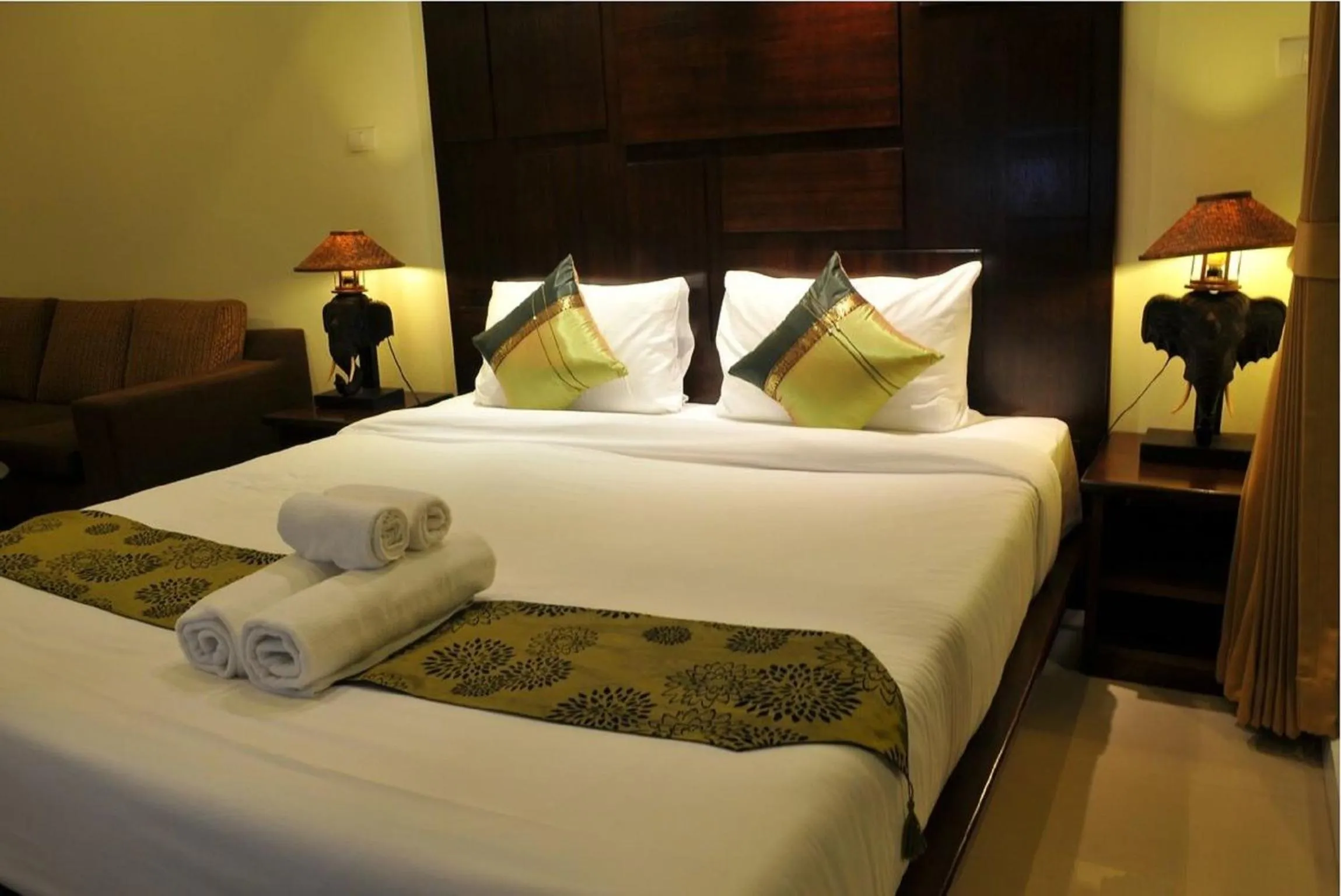 Bed in Boonjumnong Modern Apartment