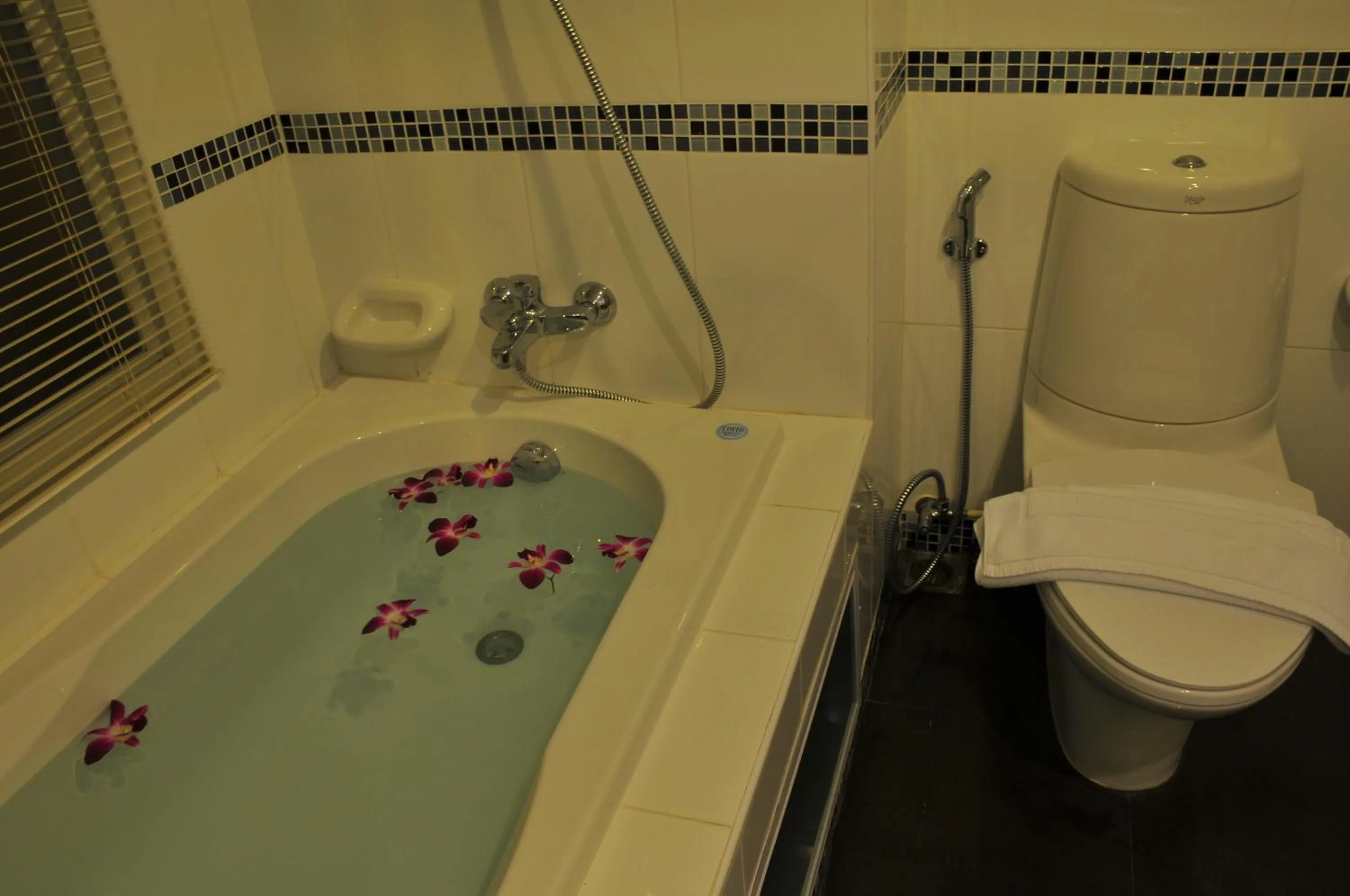 Bathroom in Boonjumnong Modern Apartment