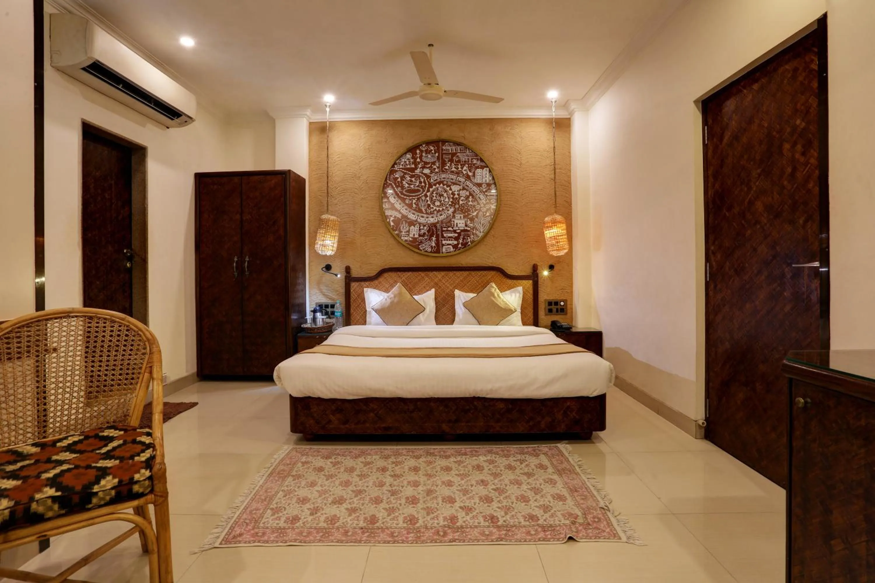 Bedroom, Bed in Accord Hotel