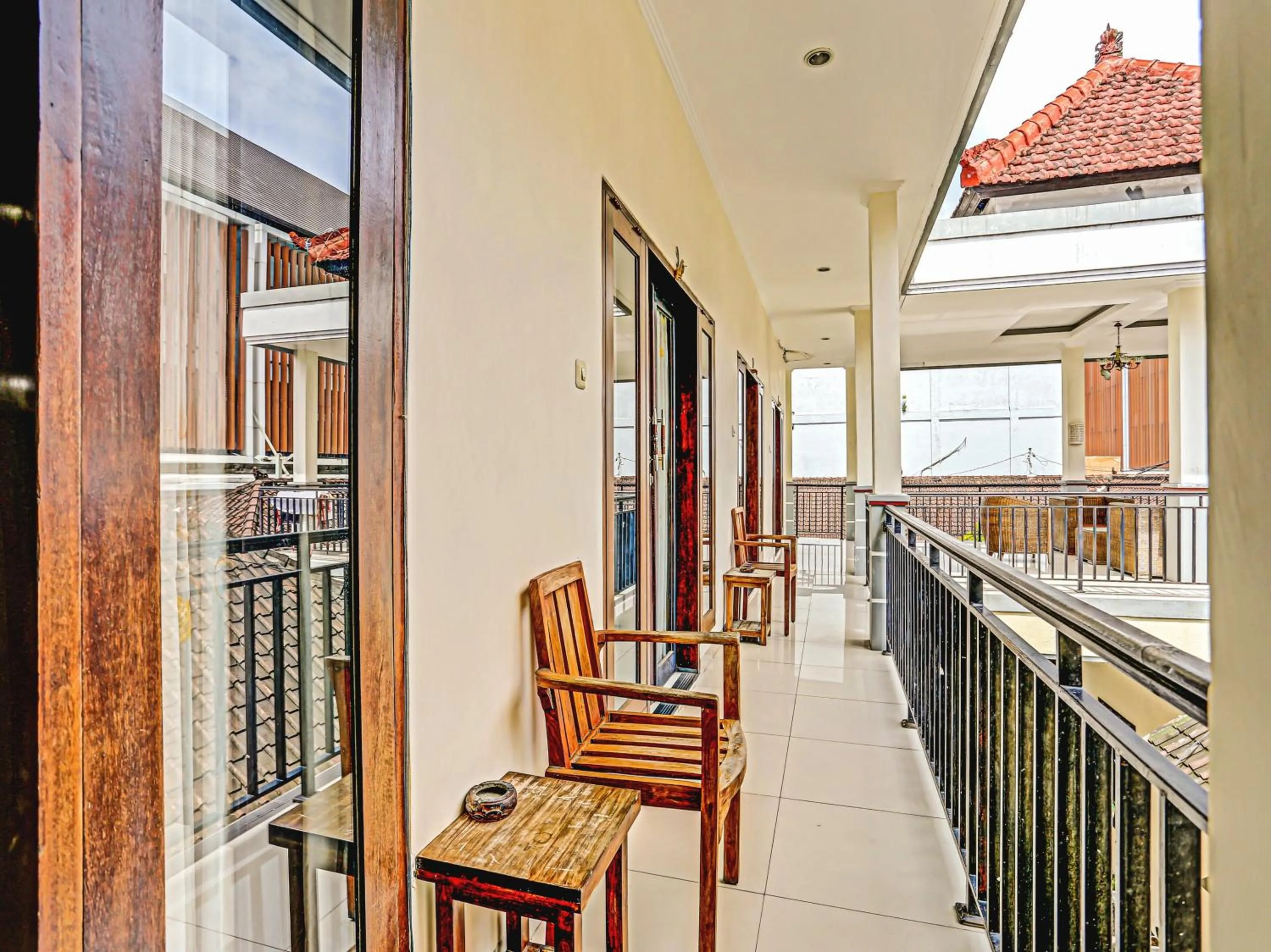 Kitchen or kitchenette in Samudra Homestay