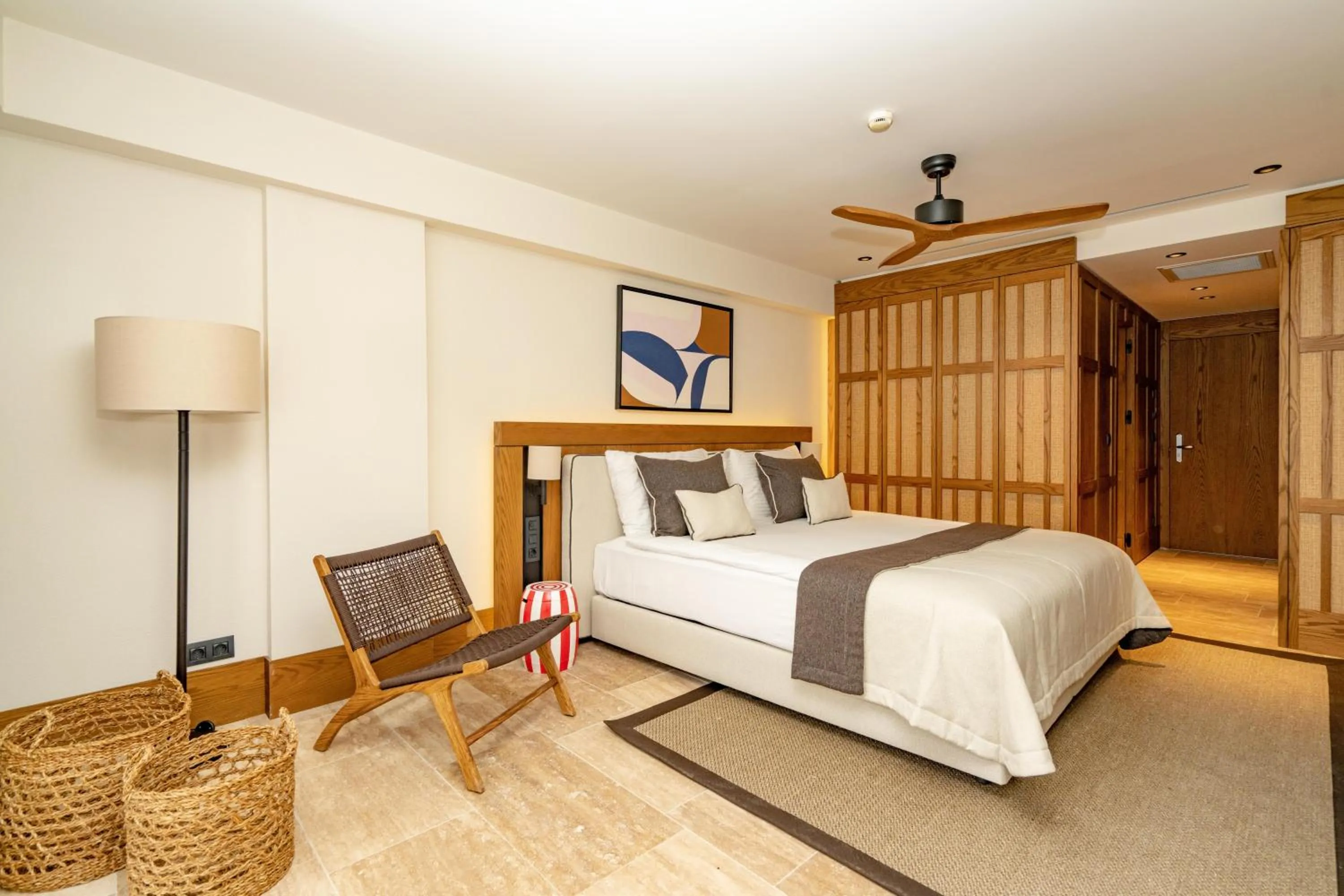 Bed in Avantgarde Refined Yalıkavak