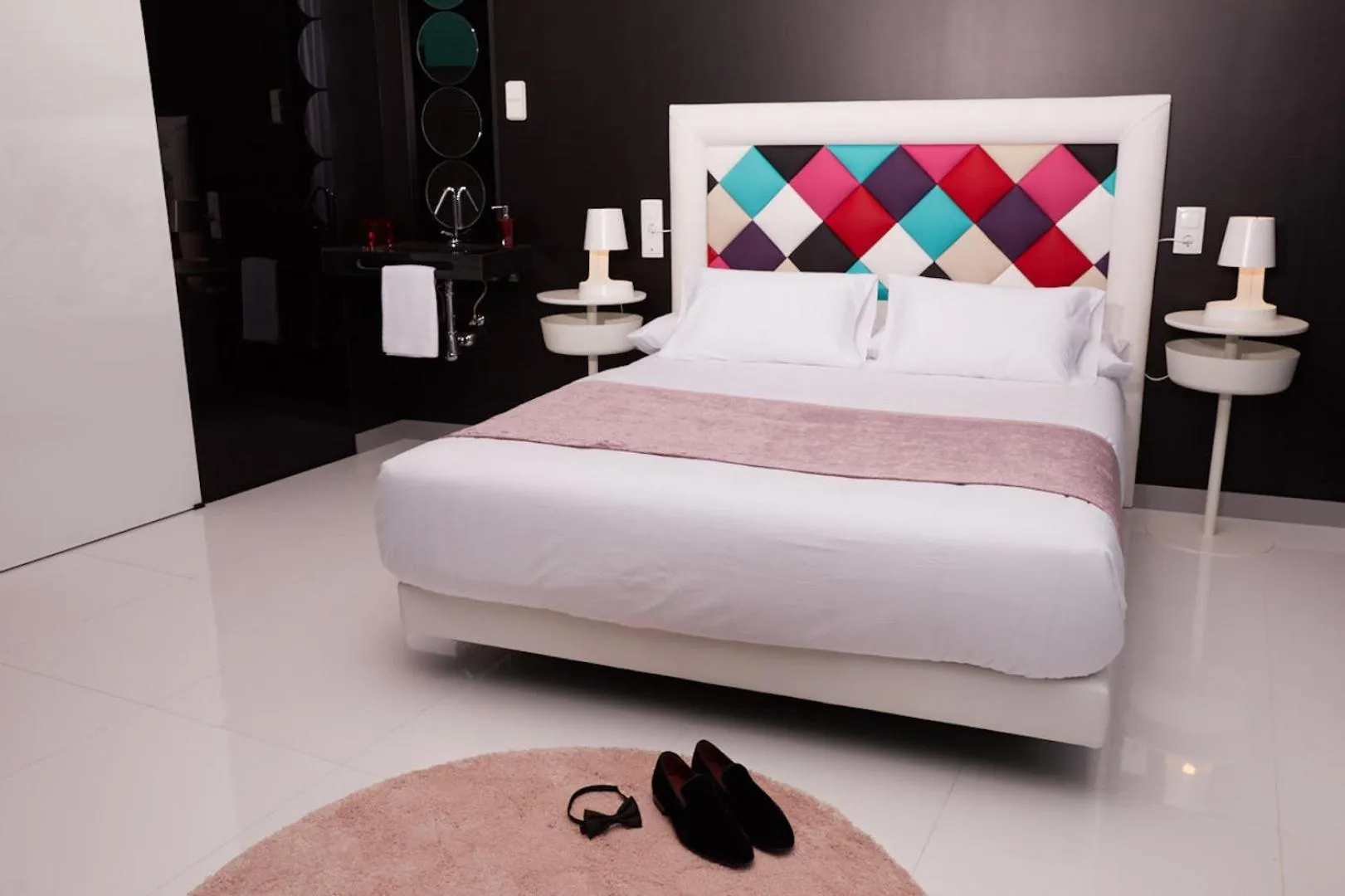 Toilet, Bed in Hotelfreedom