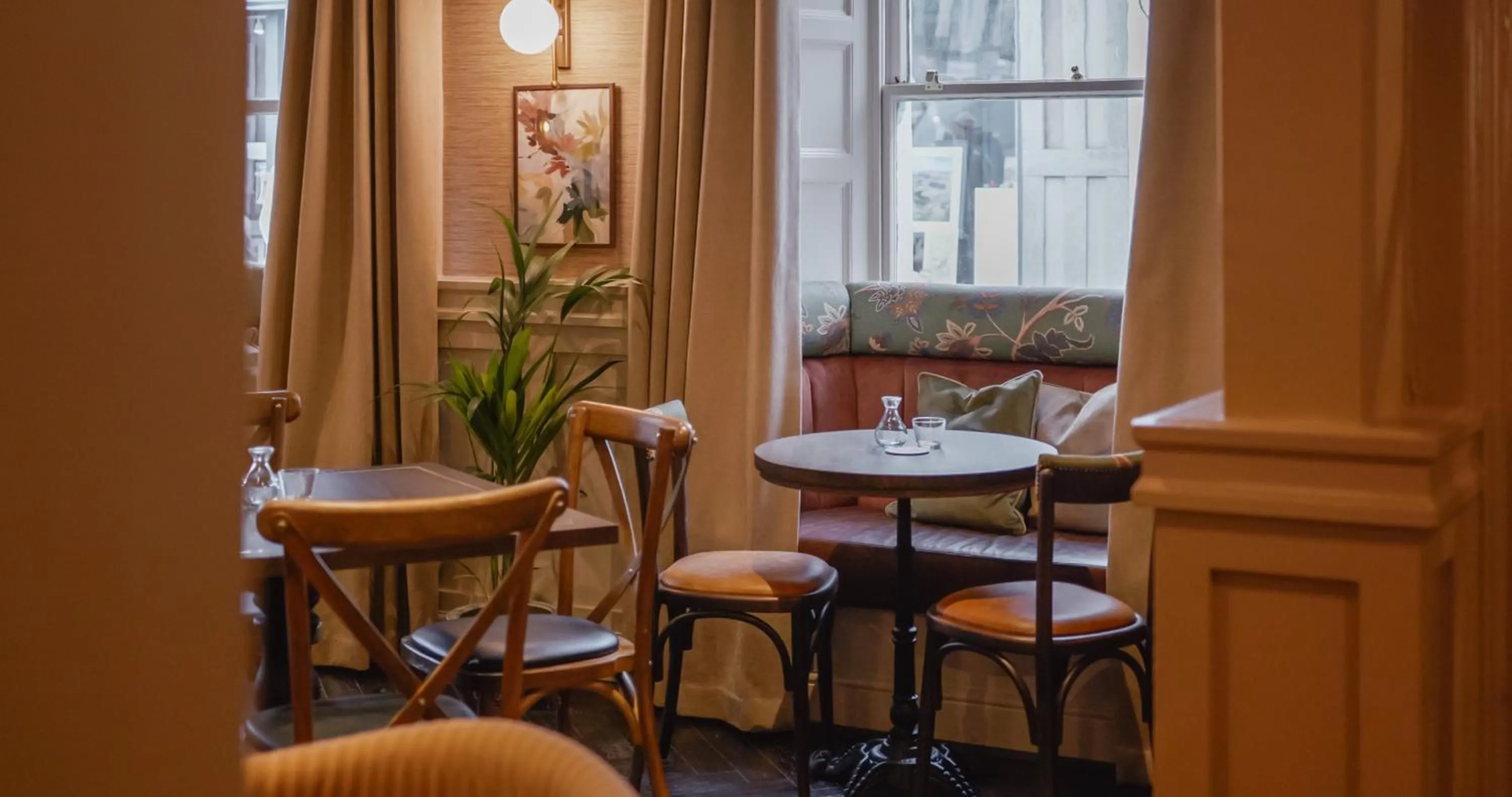 Property building in Royal Oak at Keswick