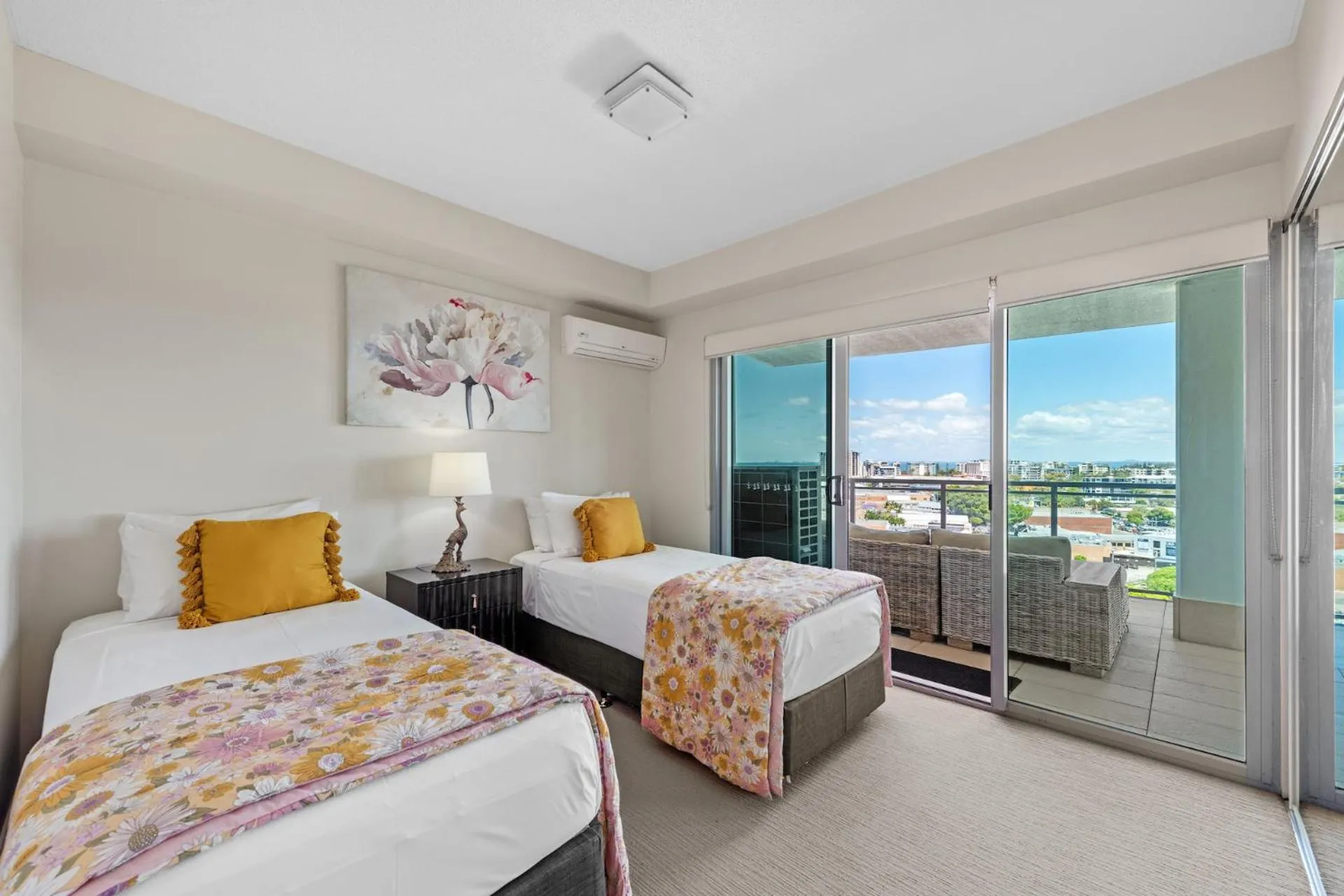 Bed in Proximity Waterfront Apartments