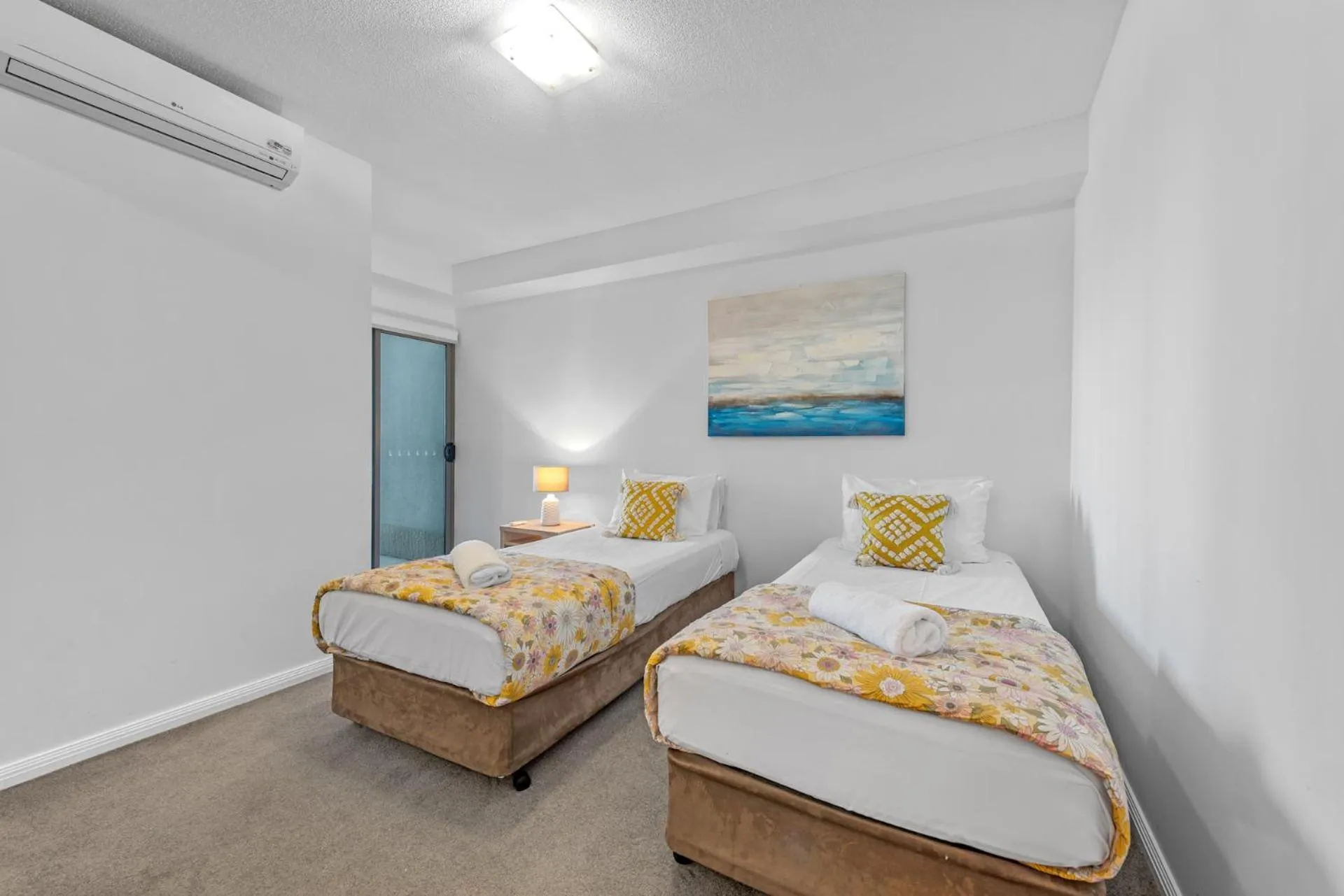 Bedroom, Bed in Proximity Waterfront Apartments