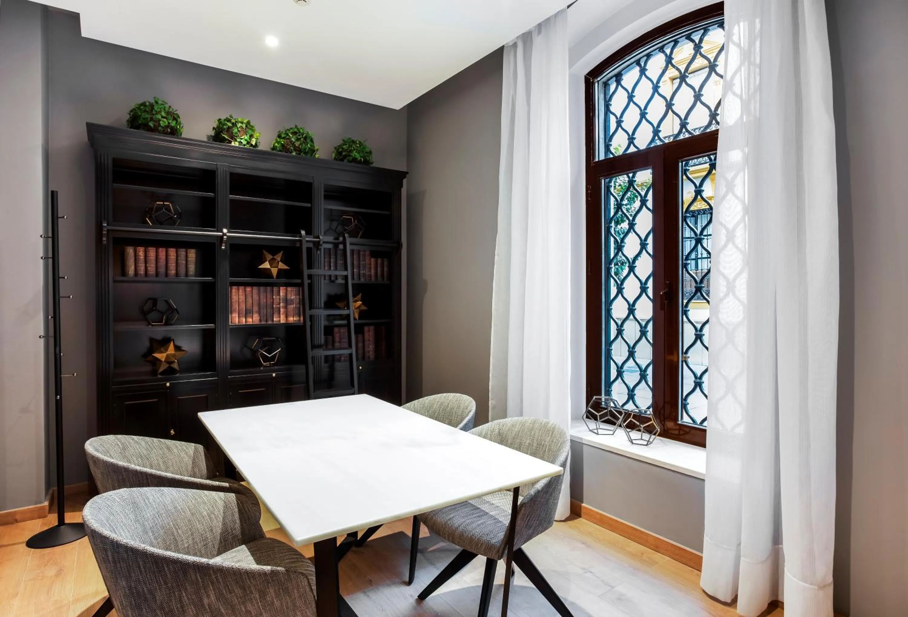 Lounge or bar in Eurostars Azahar