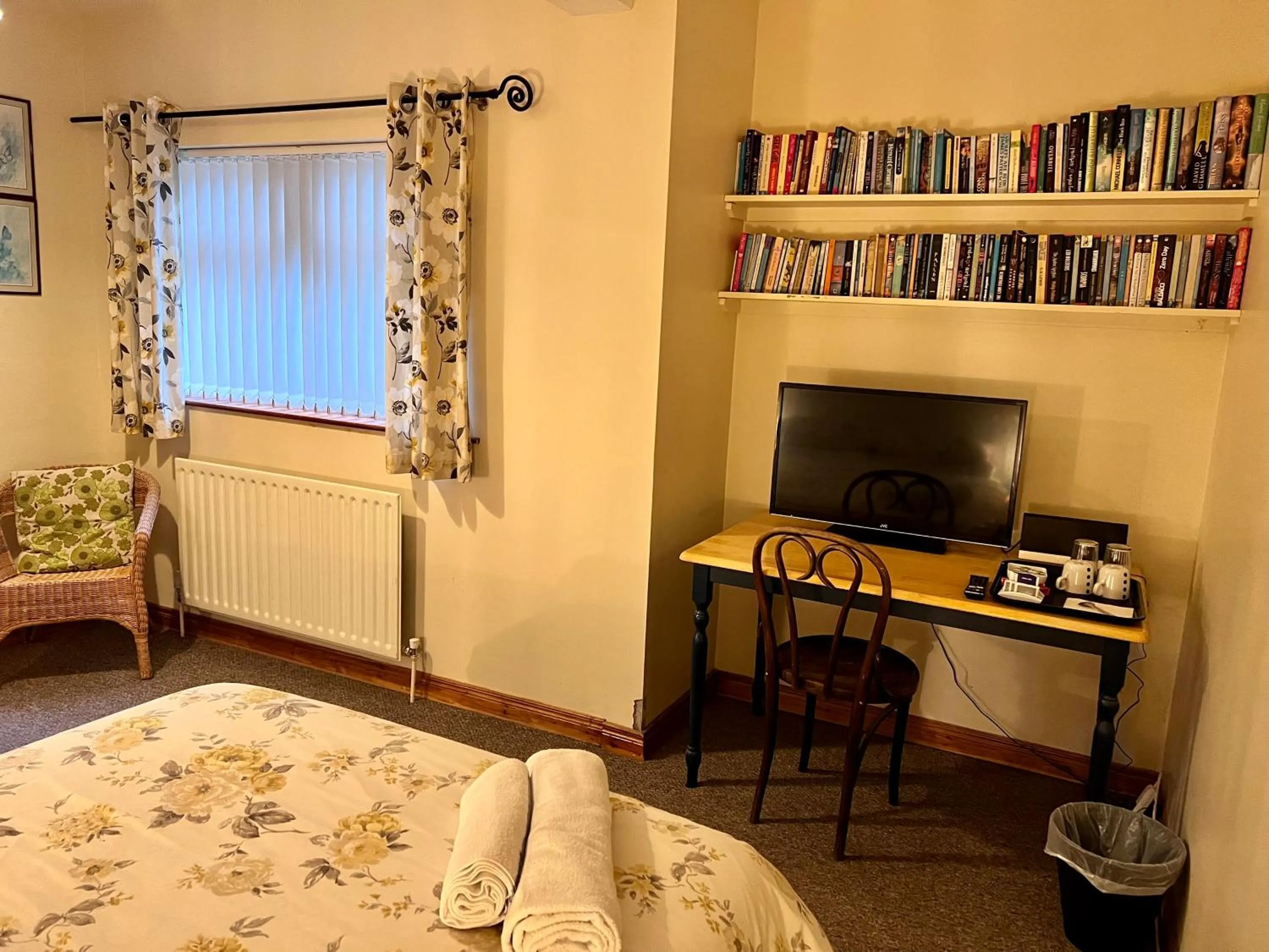 Photo of the whole room, Bed in Ashfield Bed & Breakfast