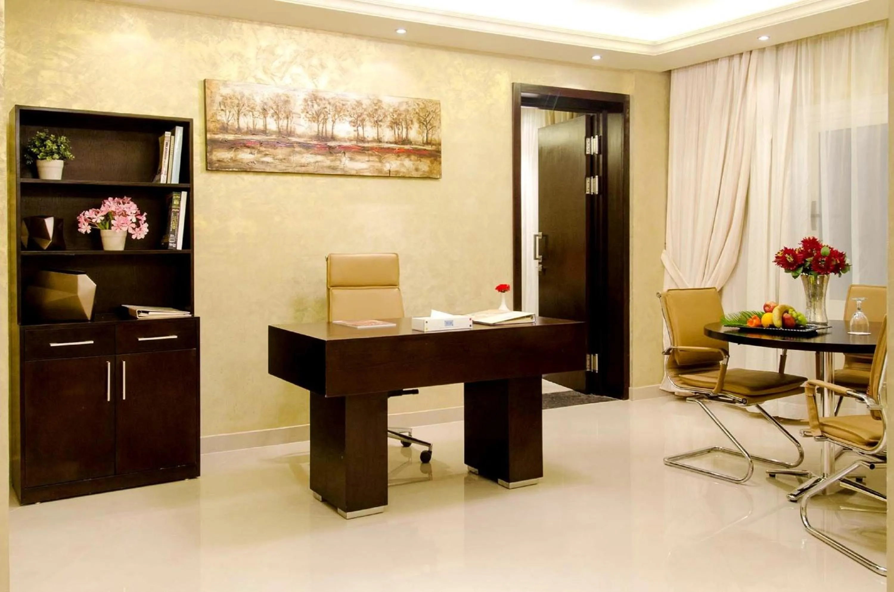 Business facilities in Swiss Inn Teda Hotel & Aqua Park