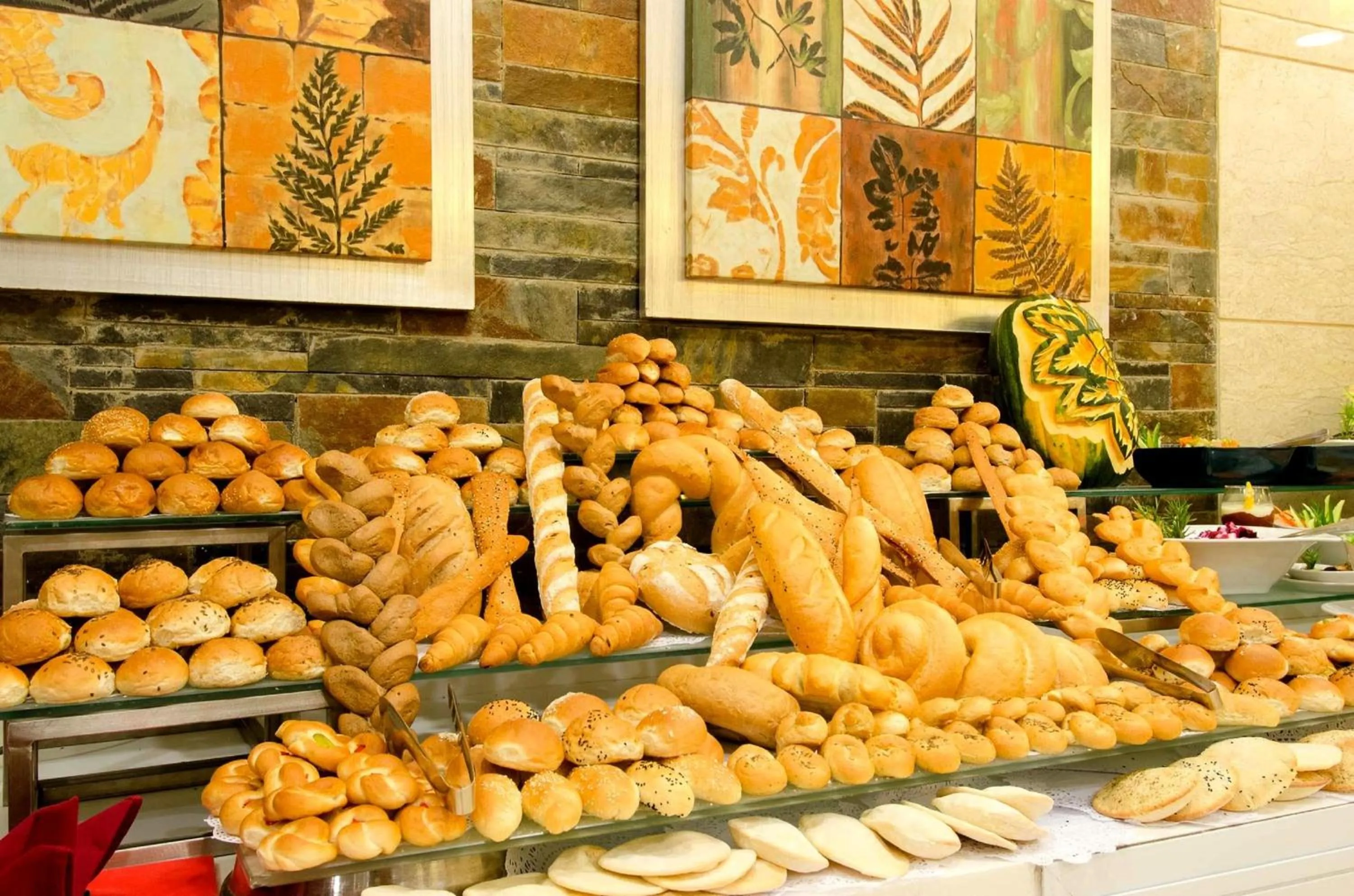 Food in Swiss Inn Teda Hotel & Aqua Park