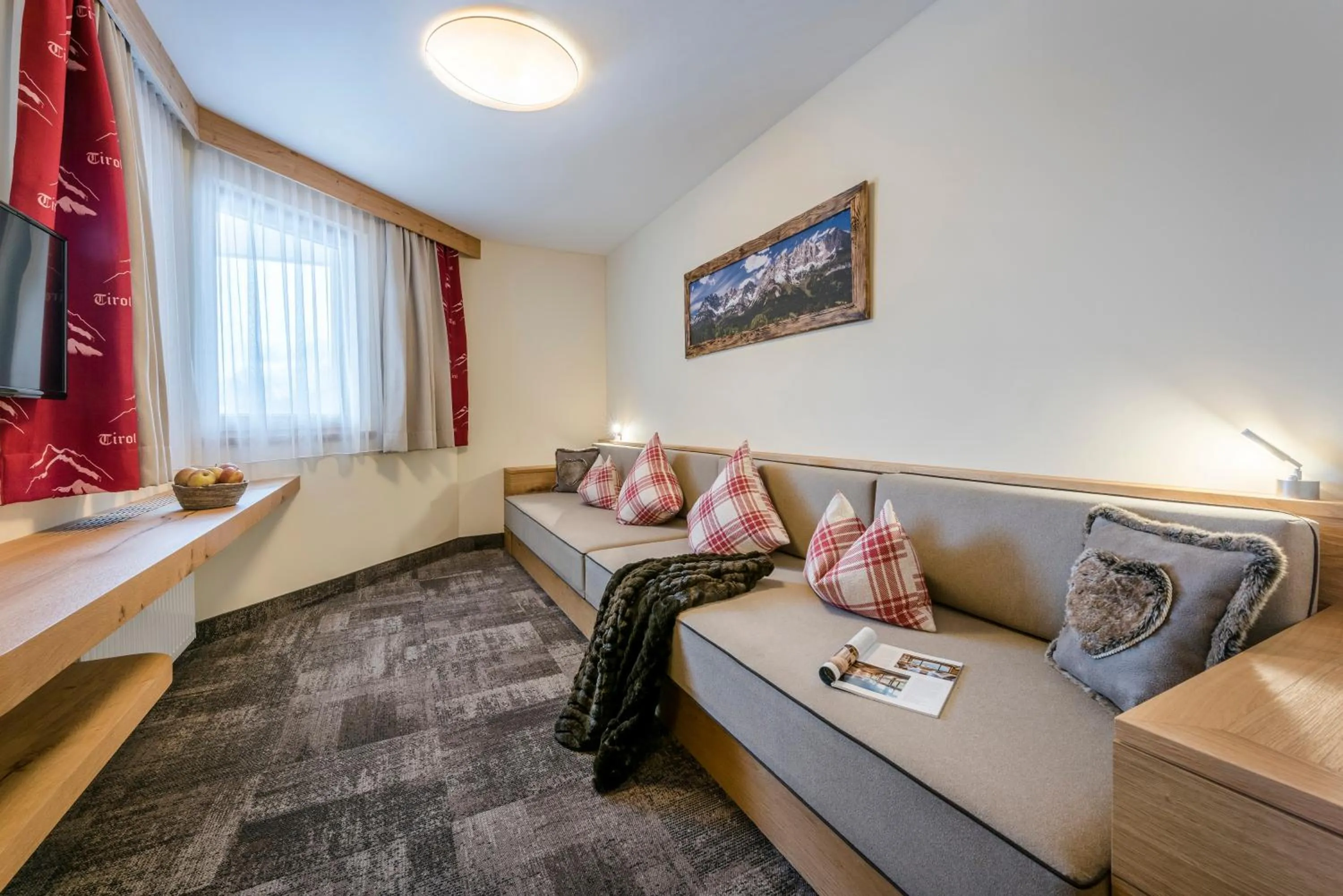 Bed in Hotel Kaiser in Tirol