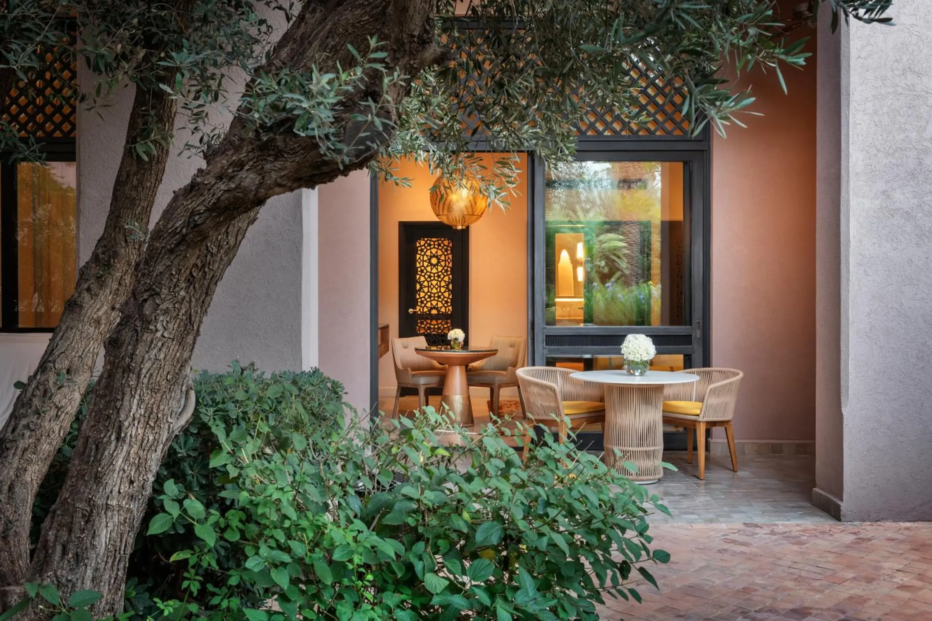 Garden Patio Room King Bed in Four Seasons Resort Marrakech Garden Patio Room King Bed in Four Seasons Resort Marrakech