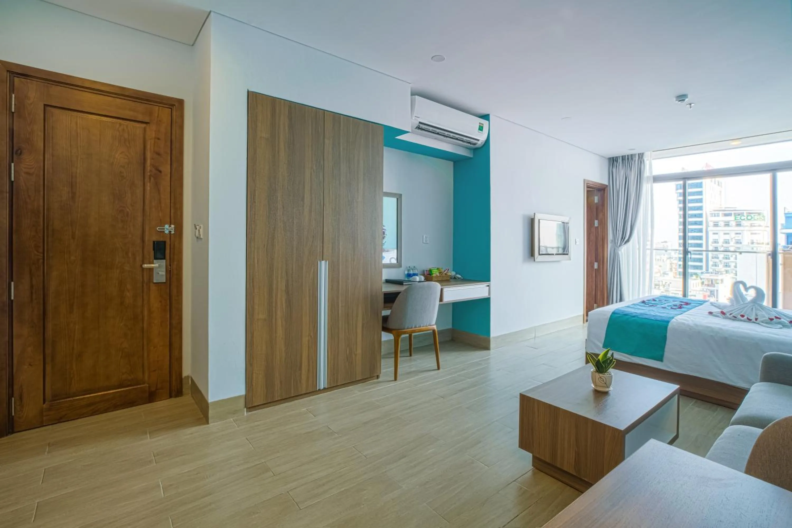 Photo of the whole room, Bed in Yen Vy Hotel and Apartment