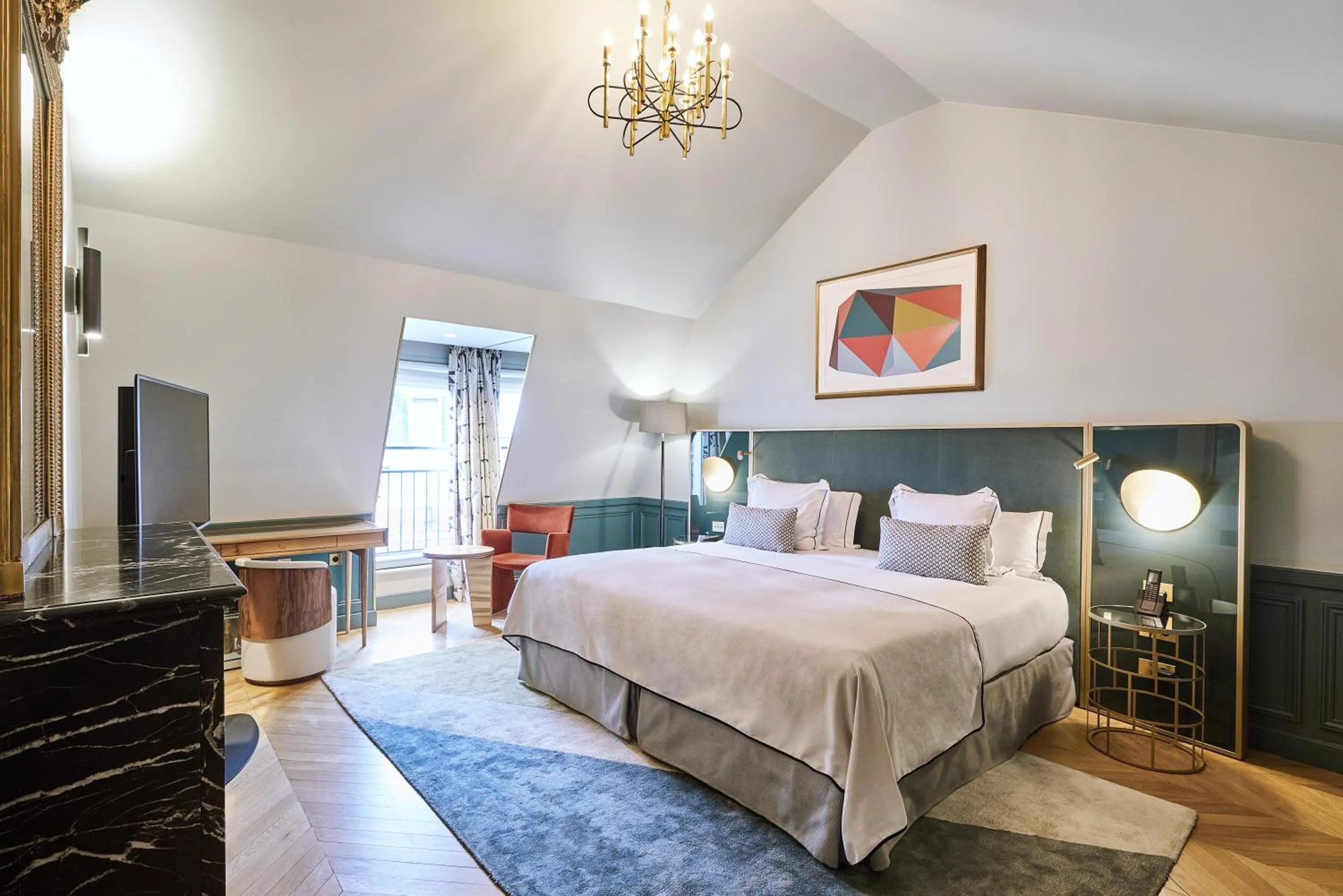 Bed in Grand Powers Hotel