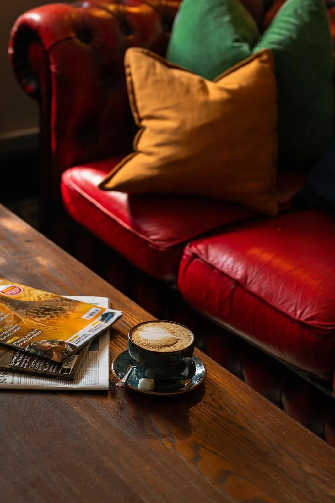 Lounge or bar in The Stag and Huntsman at Hambleden