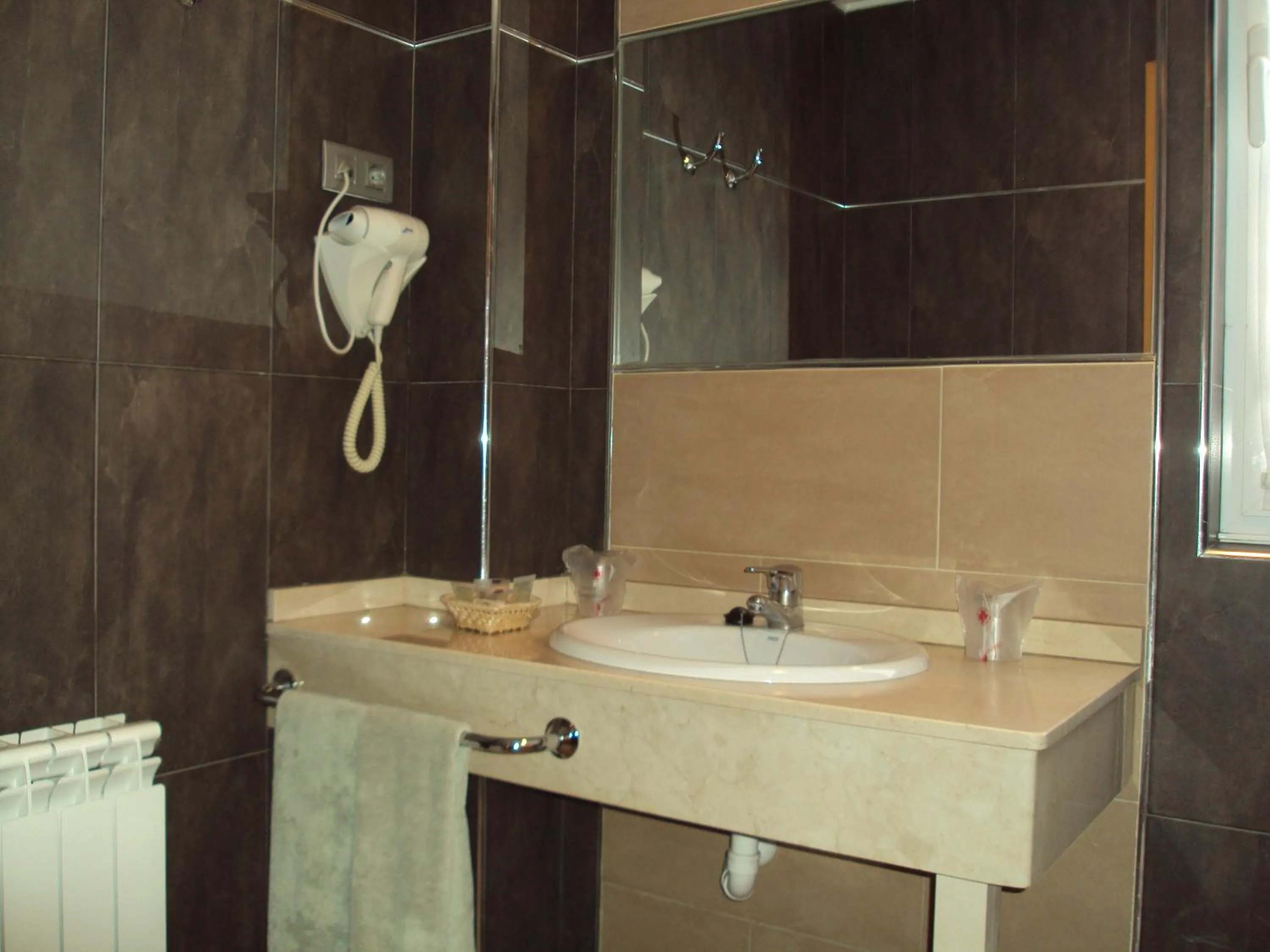 Bathroom in Hotel Alfageme