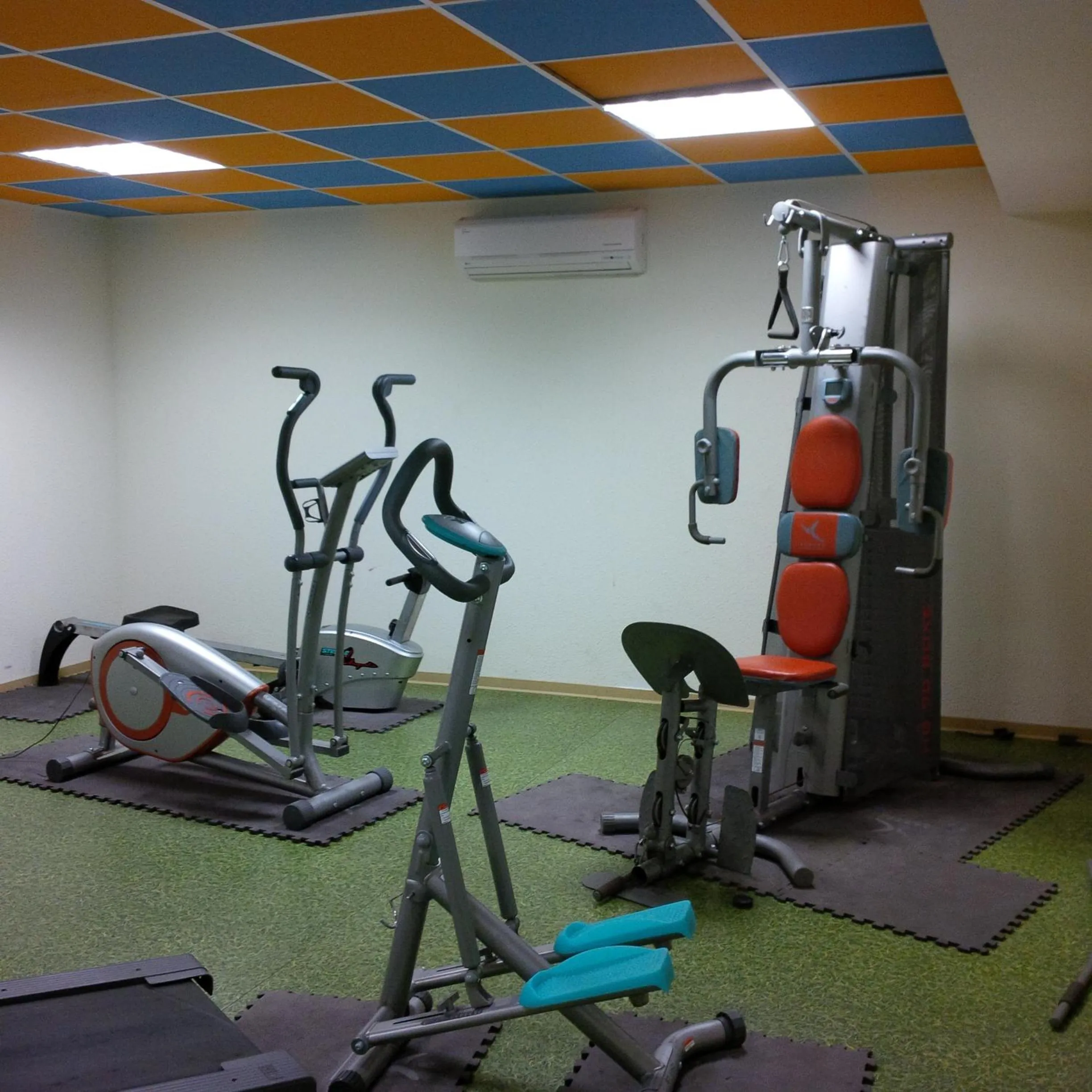 Fitness centre/facilities in Prim Hotel Reims nord