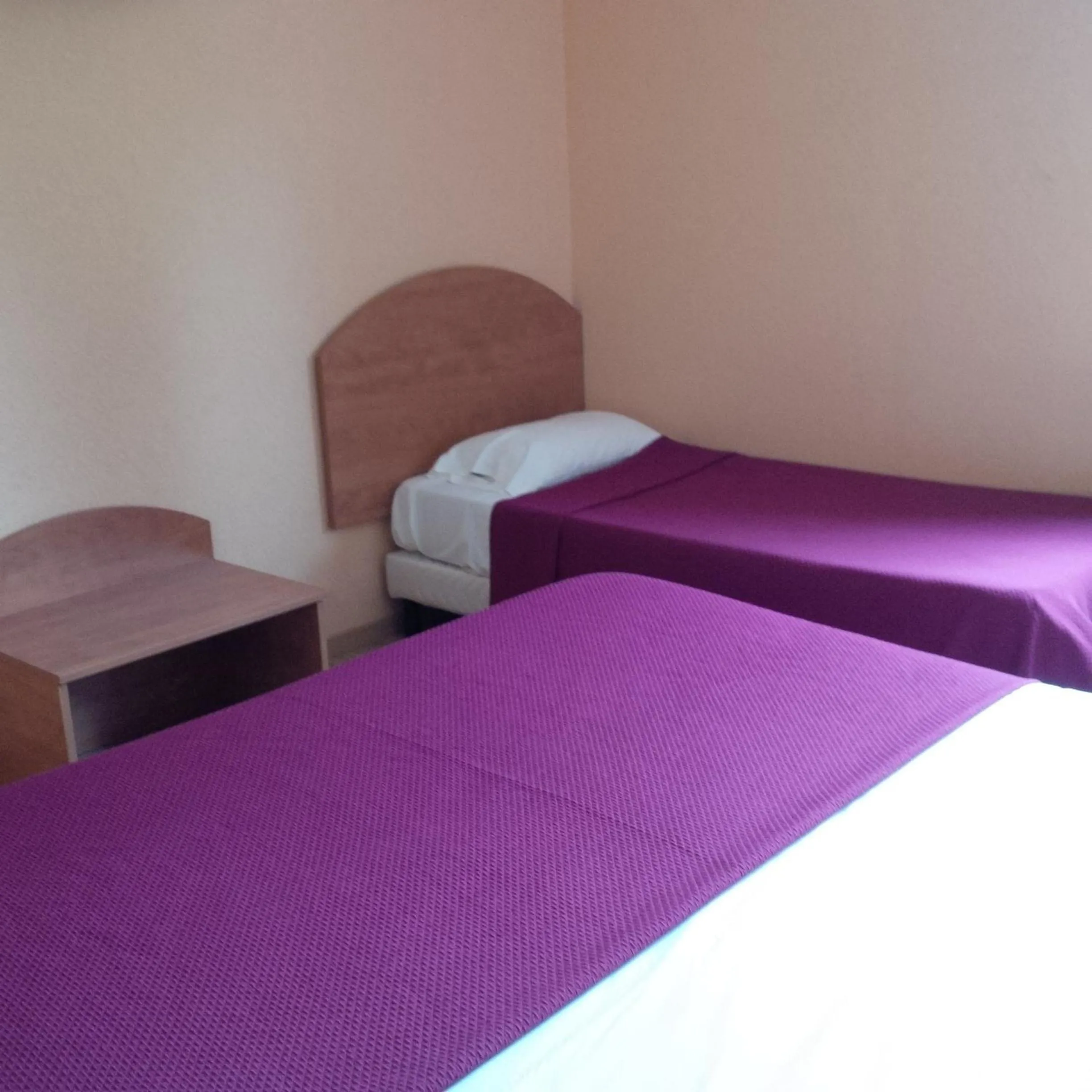 Photo of the whole room, Bed in Prim Hotel Reims nord