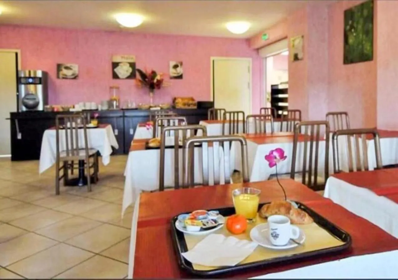 Restaurant/places to eat in Contact Hôtel - Prim Witry - Reims Nord