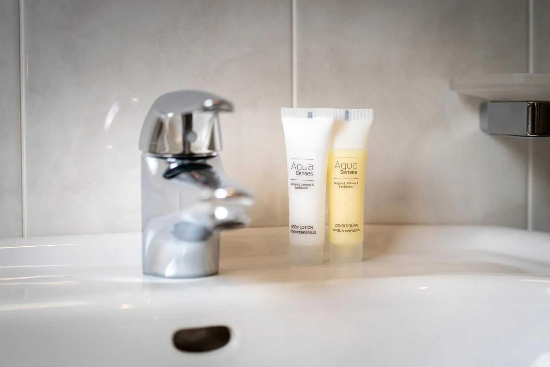 Bathroom in Hotel Monte44