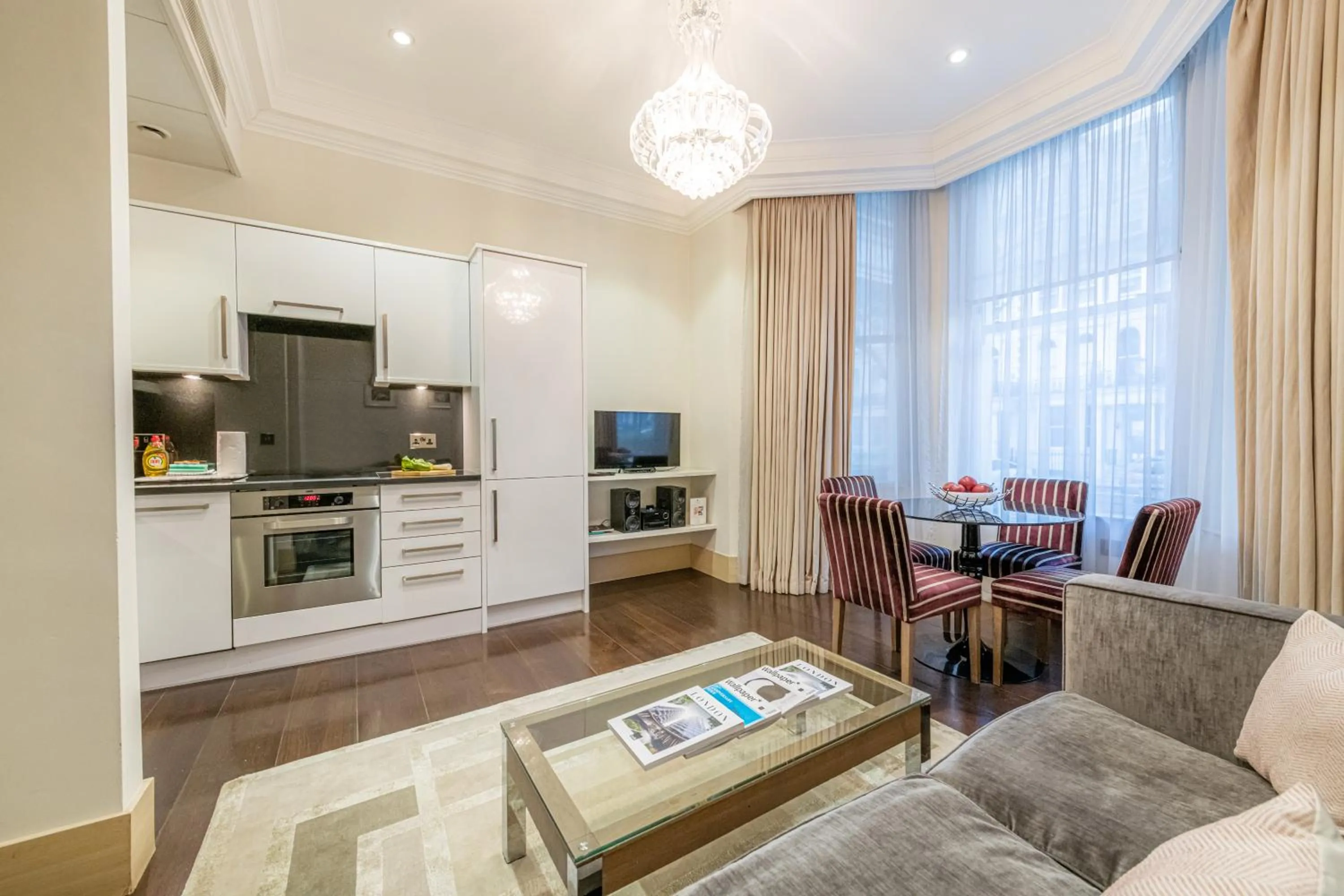 Kitchen or kitchenette in Claverley Court Apartments Knightsbridge
