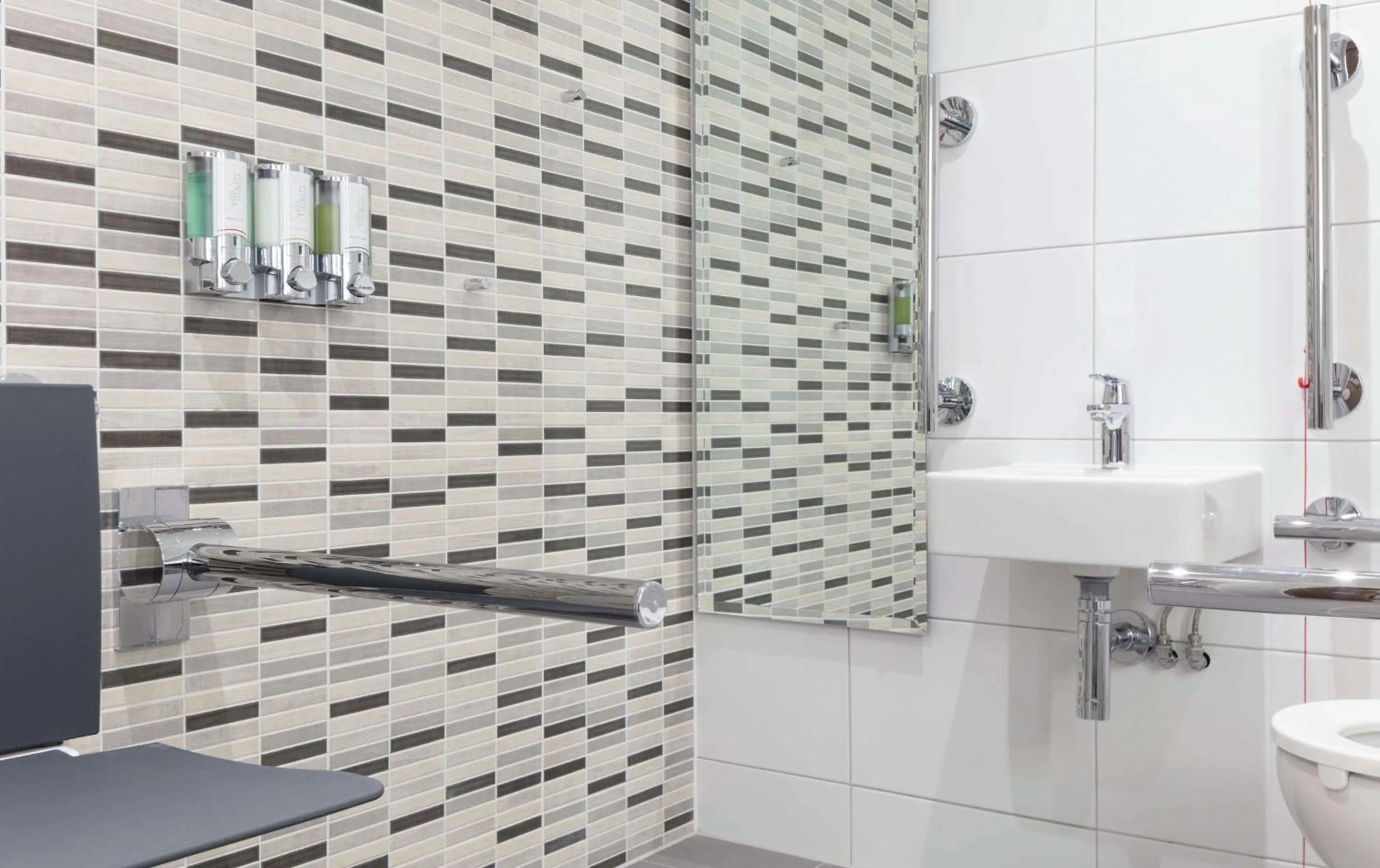 Bathroom in Hampton By Hilton Edinburgh Airport