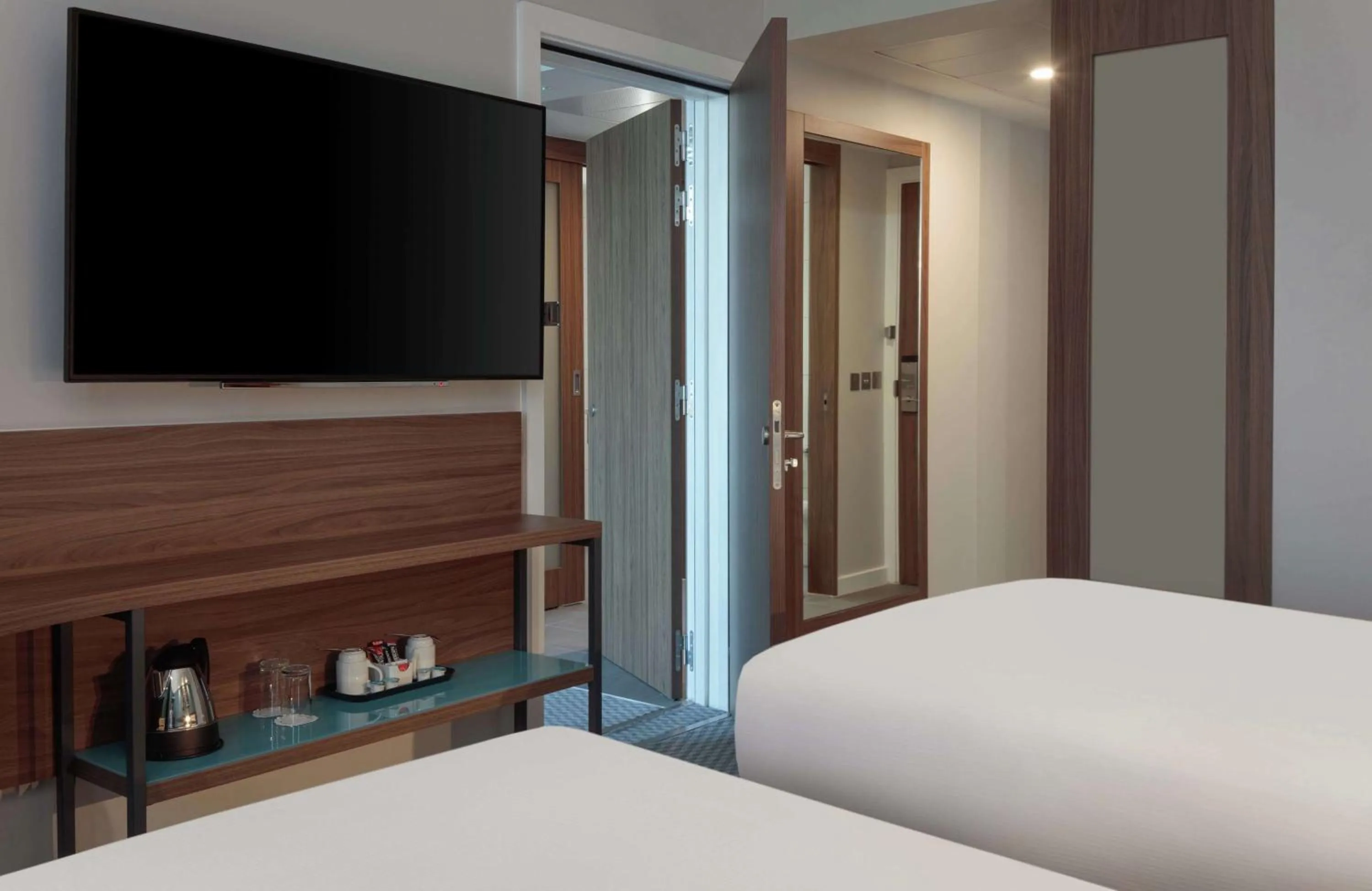 Bedroom, Bed in Hampton By Hilton Edinburgh Airport