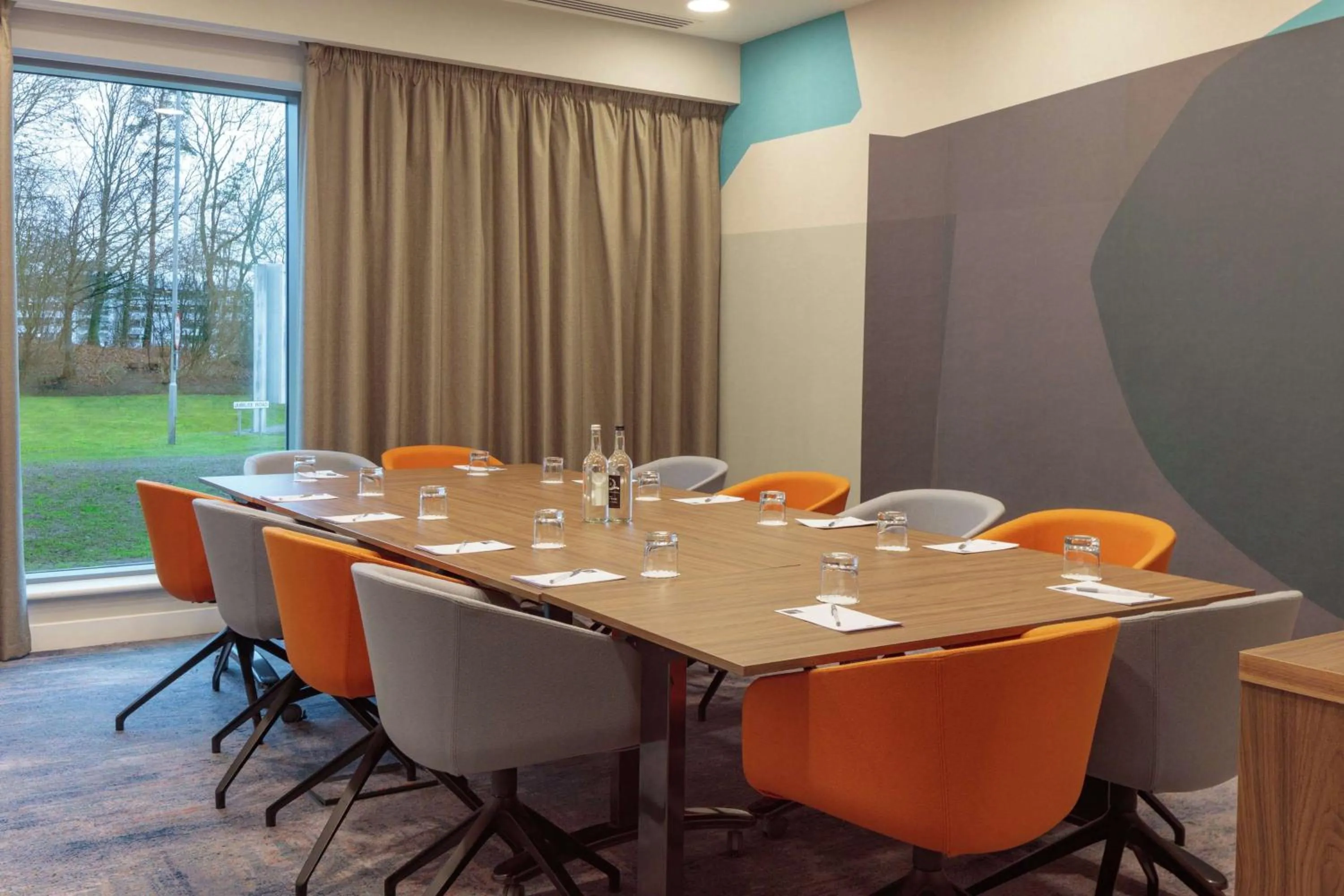 Meeting/conference room in Hampton By Hilton Edinburgh Airport