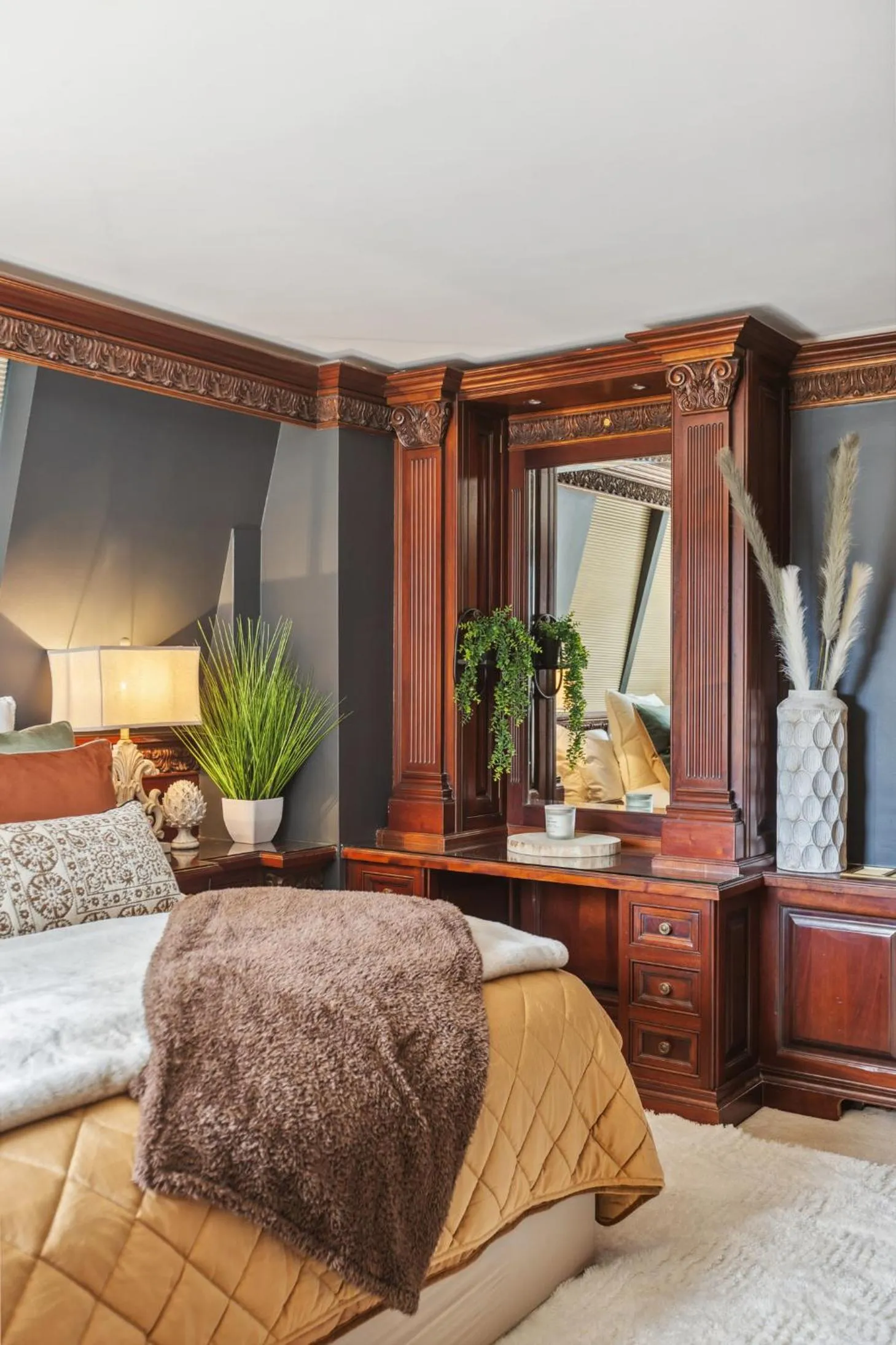 Bedroom, Bed in Mayfair House