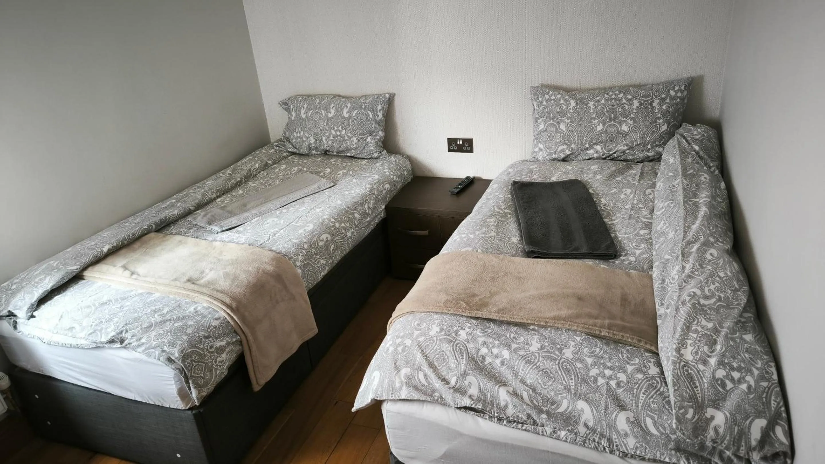 Bedroom, Bed in OYO The Kilburn Arms