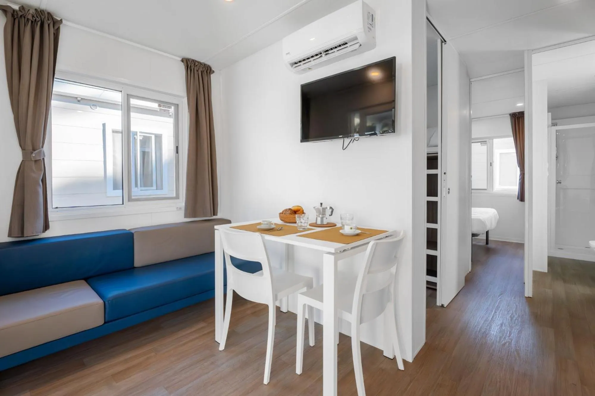 Kitchen or kitchenette in Club del Sole Rivaverde Easy Camping Village