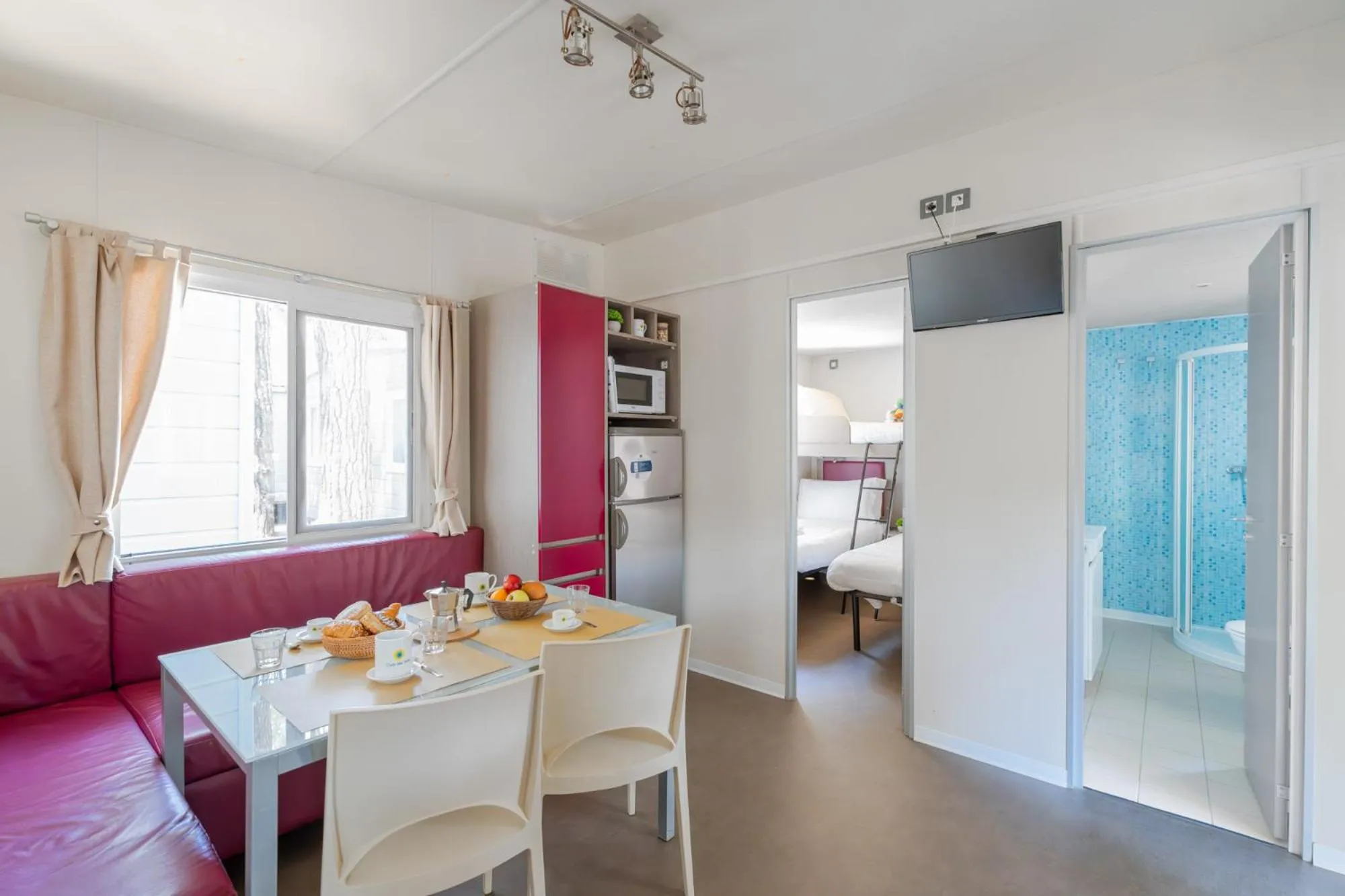 Kitchen or kitchenette in Club del Sole Rivaverde Easy Camping Village