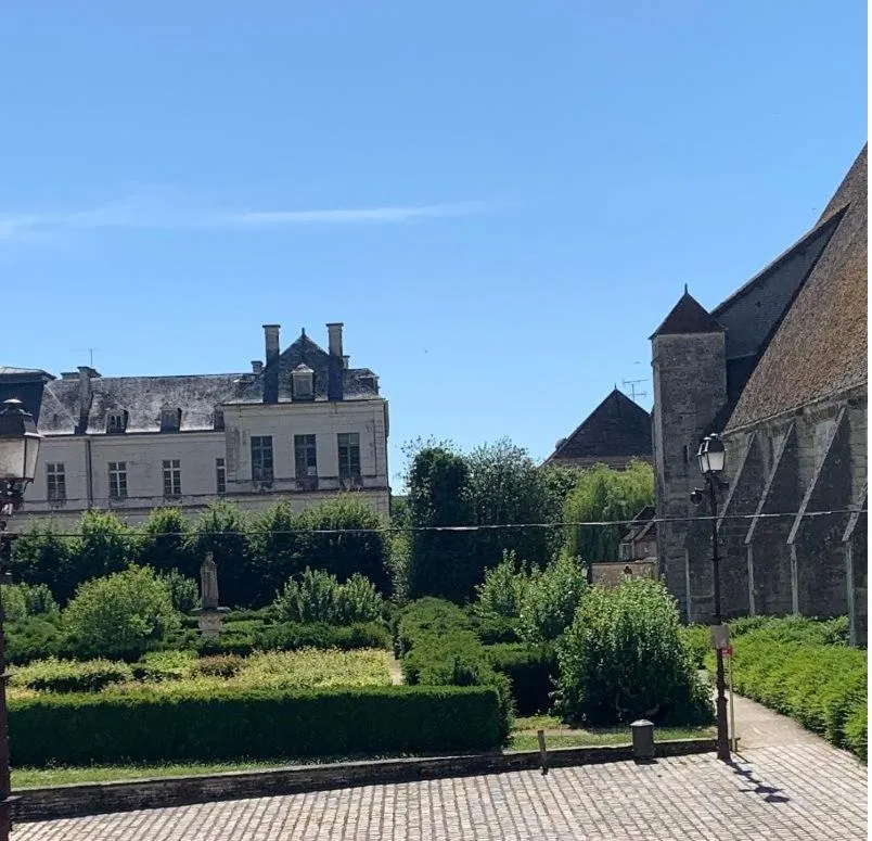 City view in Hotel du Centre - Restaurant le P'tit Gourmet