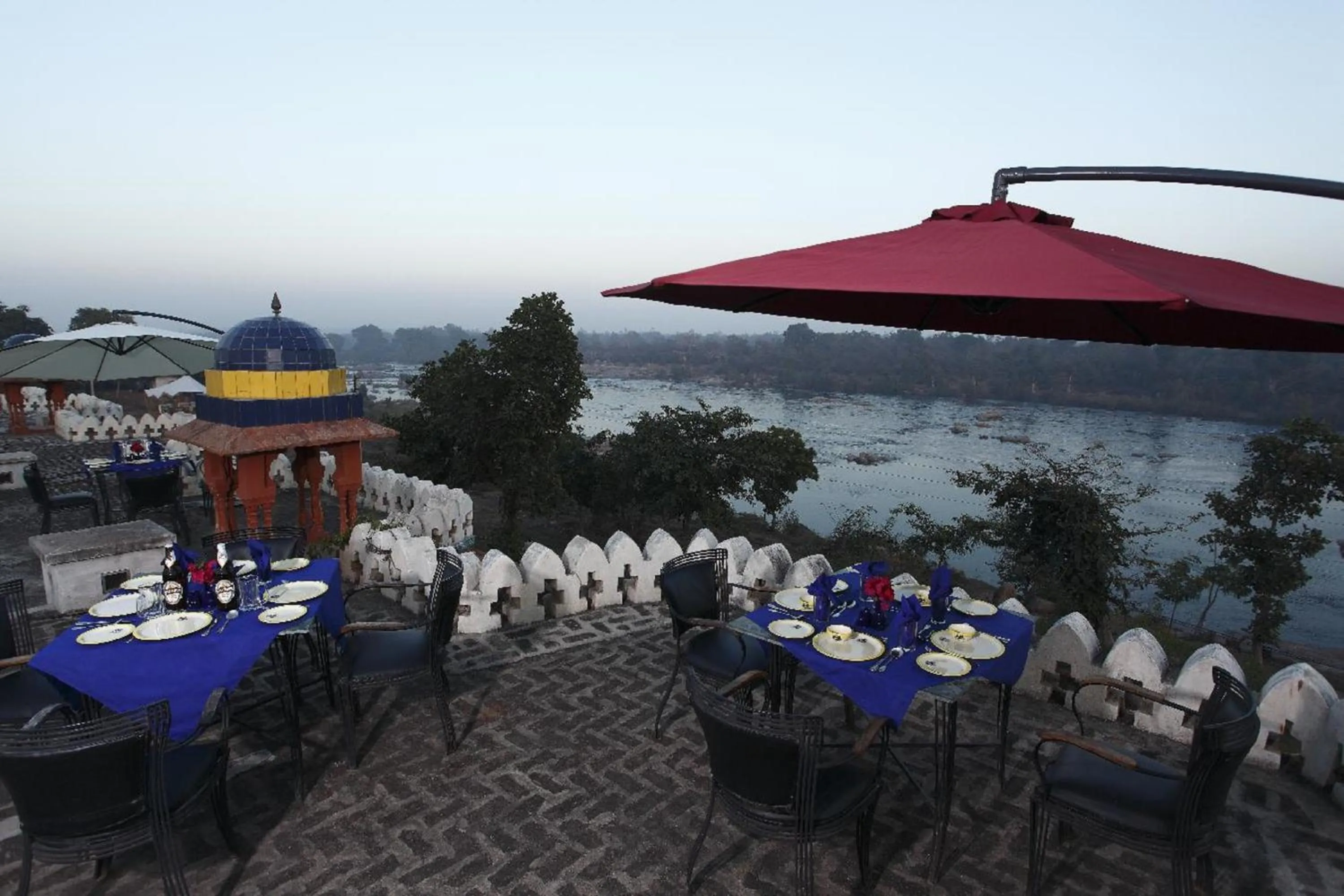 Restaurant/places to eat in Bundelkhand Riverside