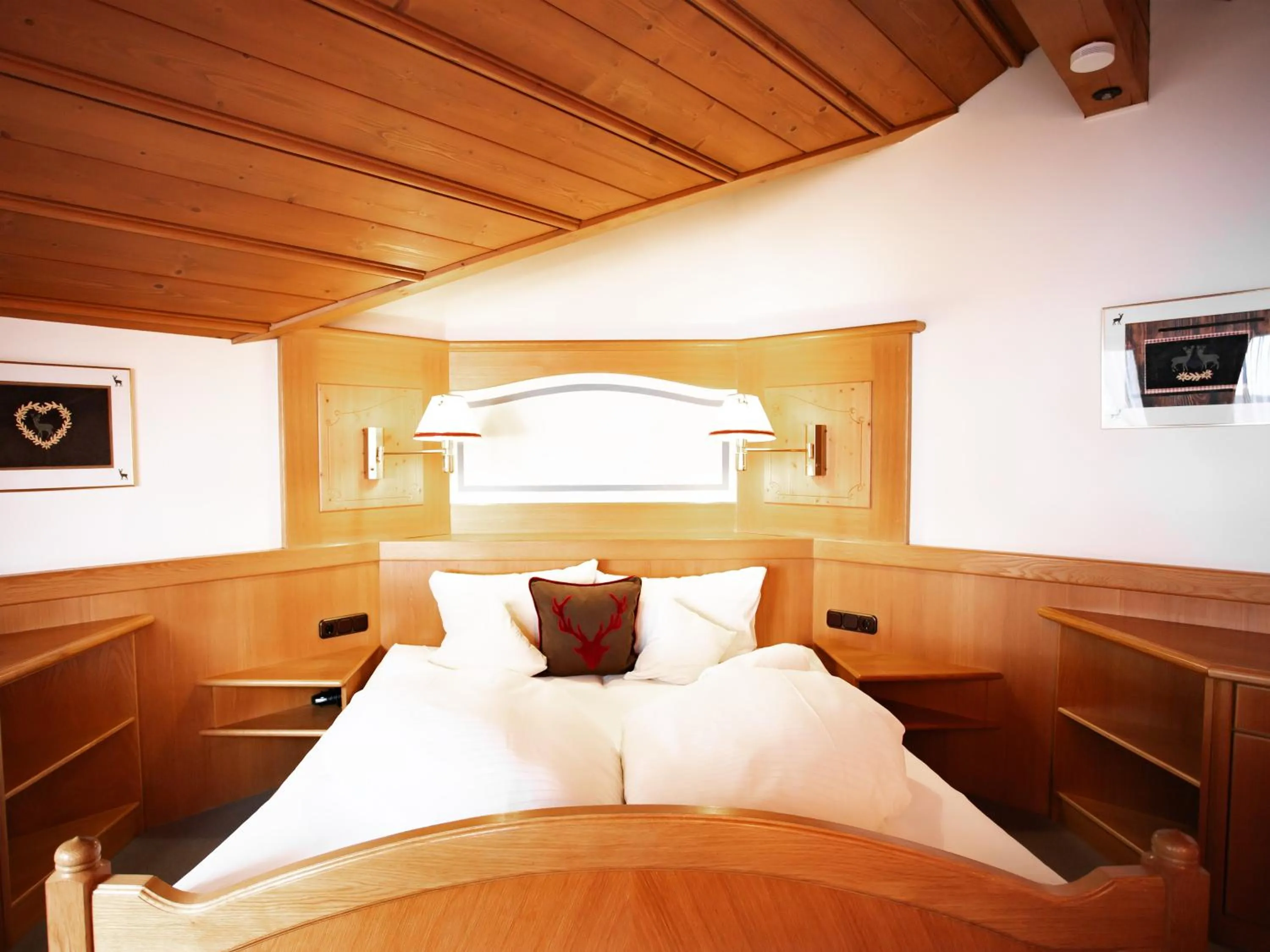 Bed in Hotel Bergruh