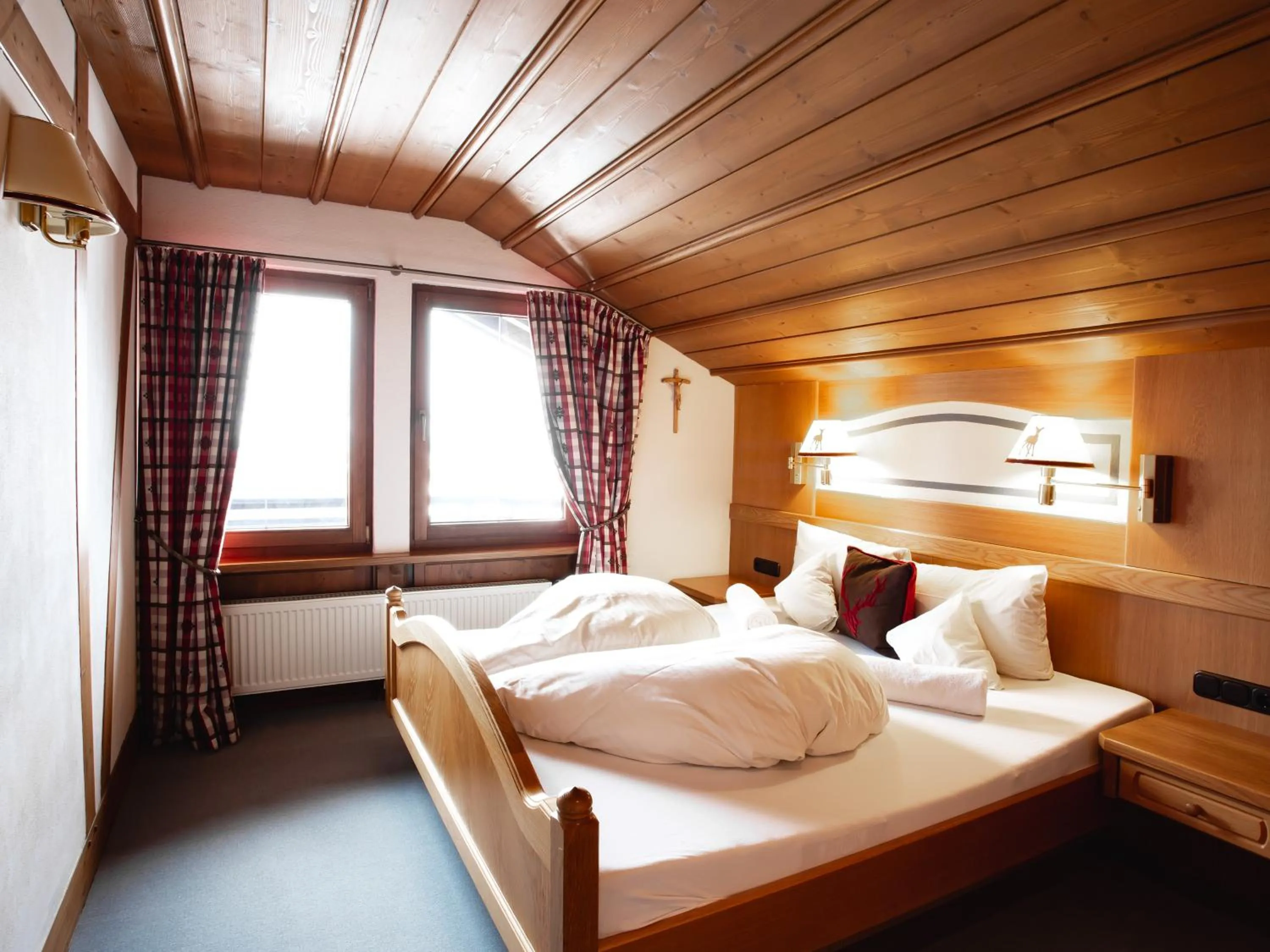 Bedroom, Bed in Hotel Bergruh