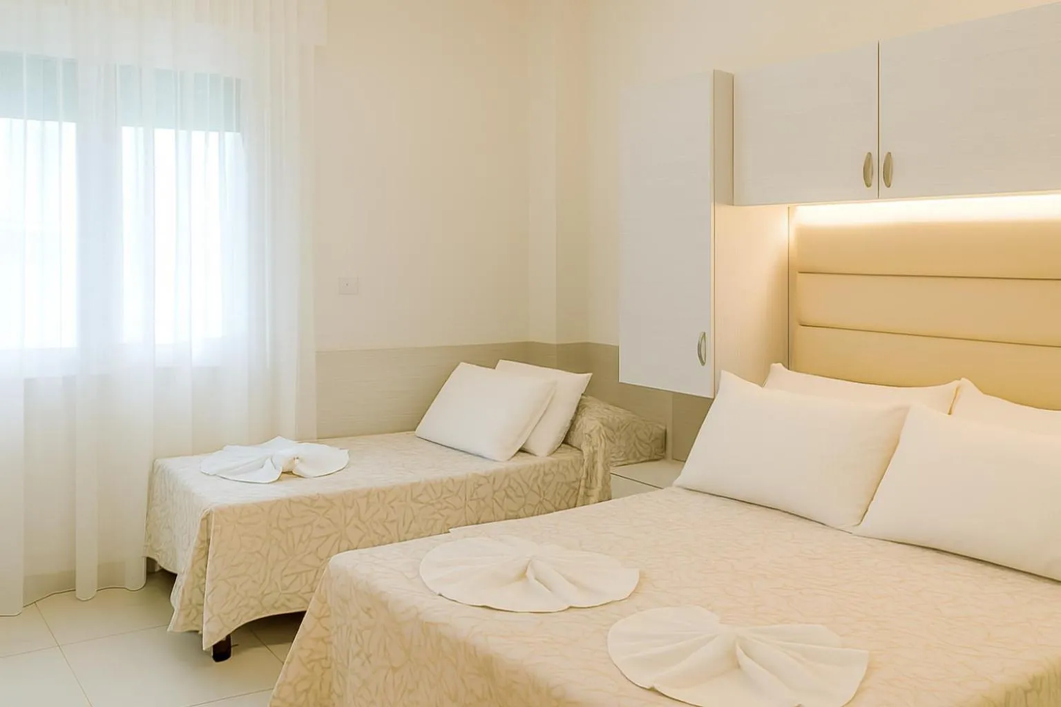 Bed in Hotel Angela