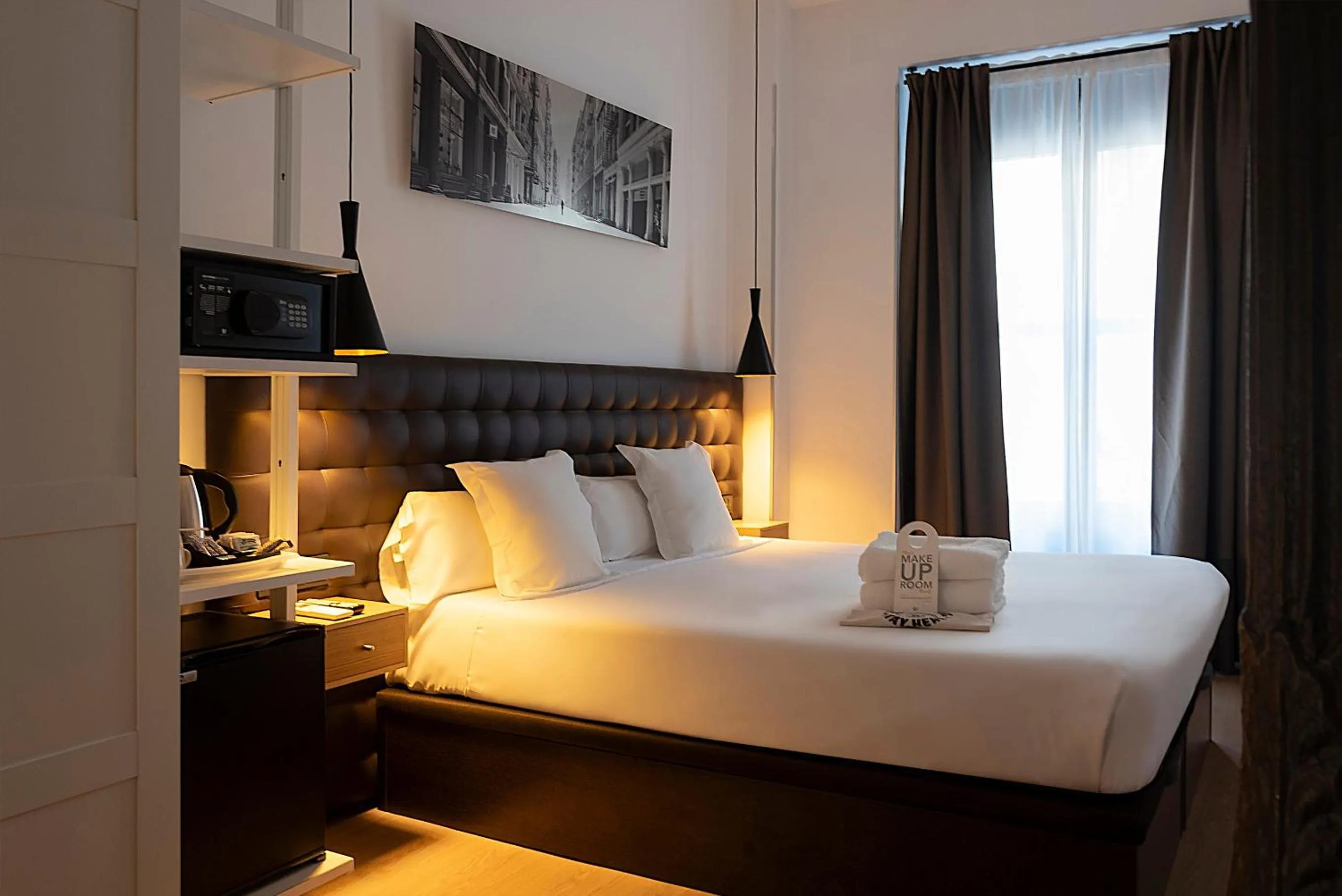 Bed in Woohoo Rooms Chueca