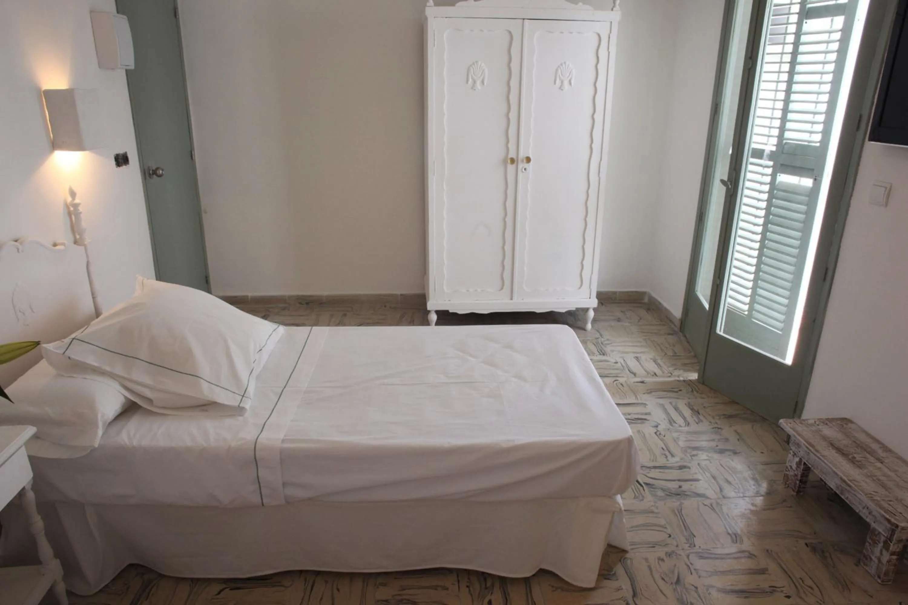 Bed in Juanita Hostal